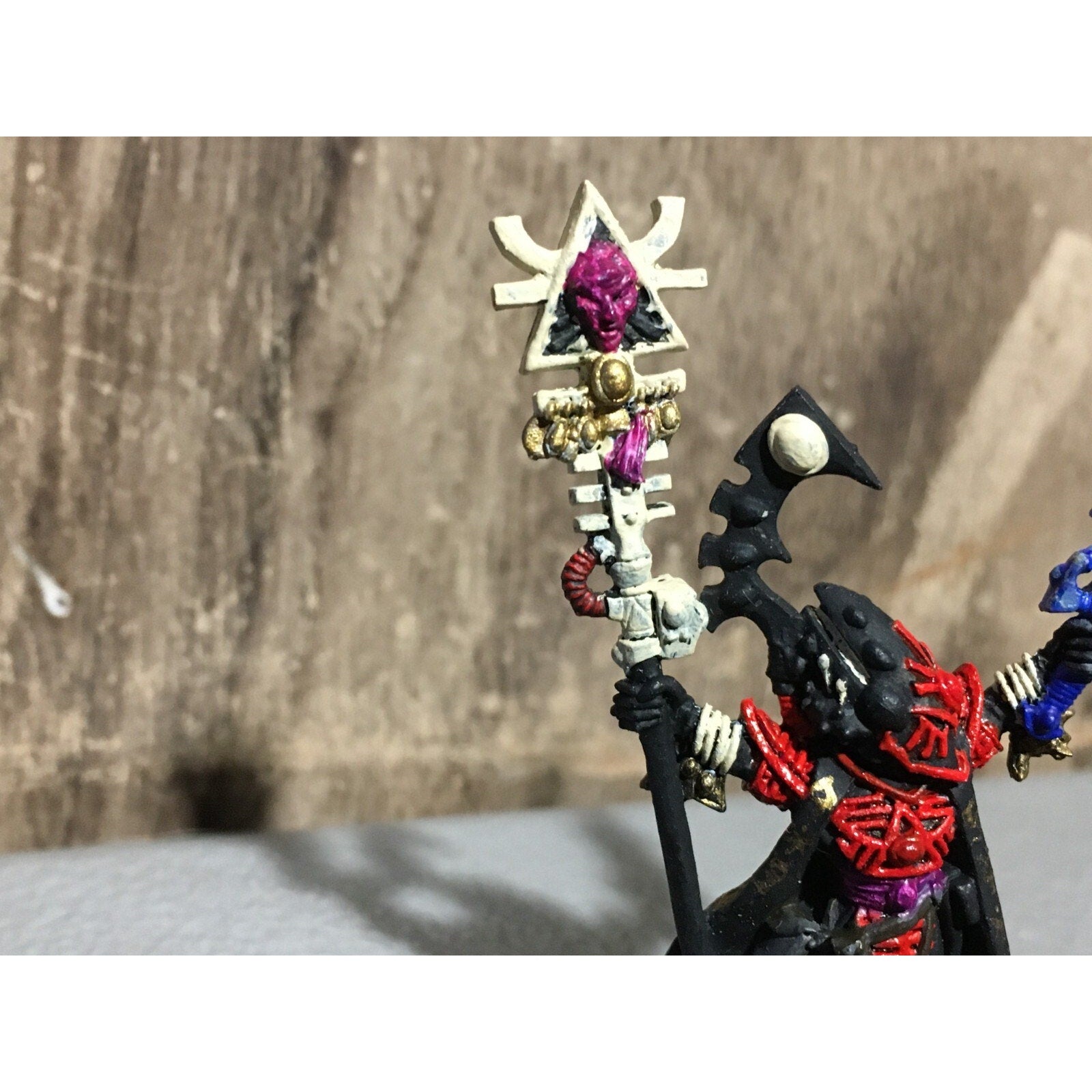 A19677 WARHAMMER 40K ELDAR CRAFTWORLDS METAL ELDRAD ULTHRAN FARSEER PAINTED