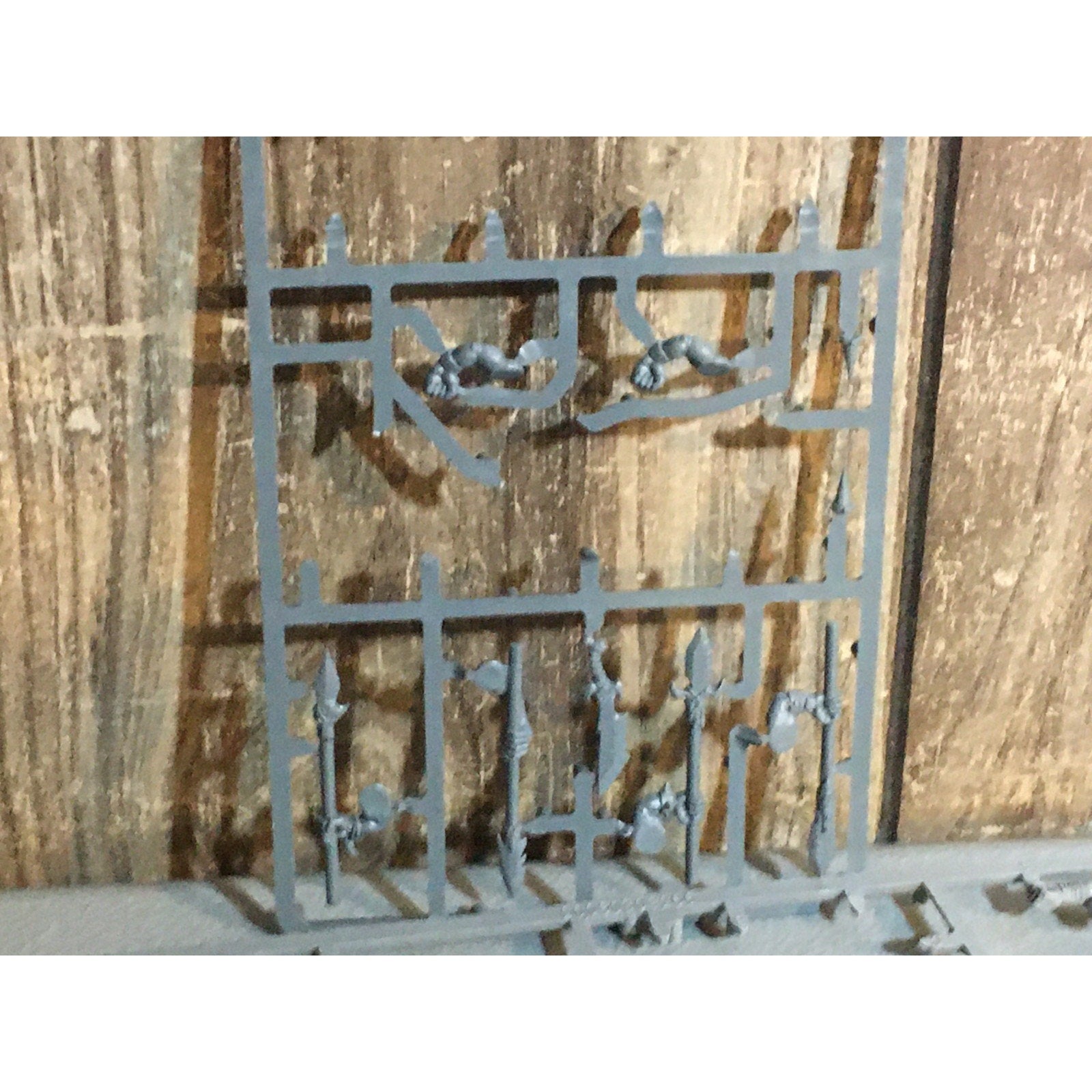 A33696 WARHAMMER FANTASY ORCS & GOBLINS BITS ON SPRUE LOT ORC BOYZ GW