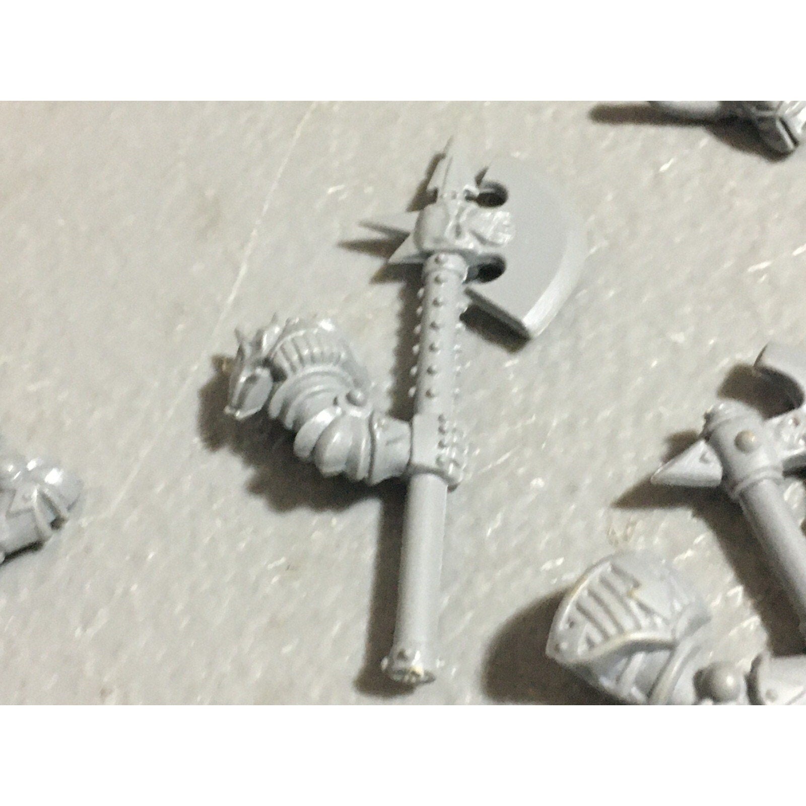 A22716 WARHAMMER FANTASY CHAOS MORTALS WARRIORS BITS LOT OOP ARMS HEADS GW