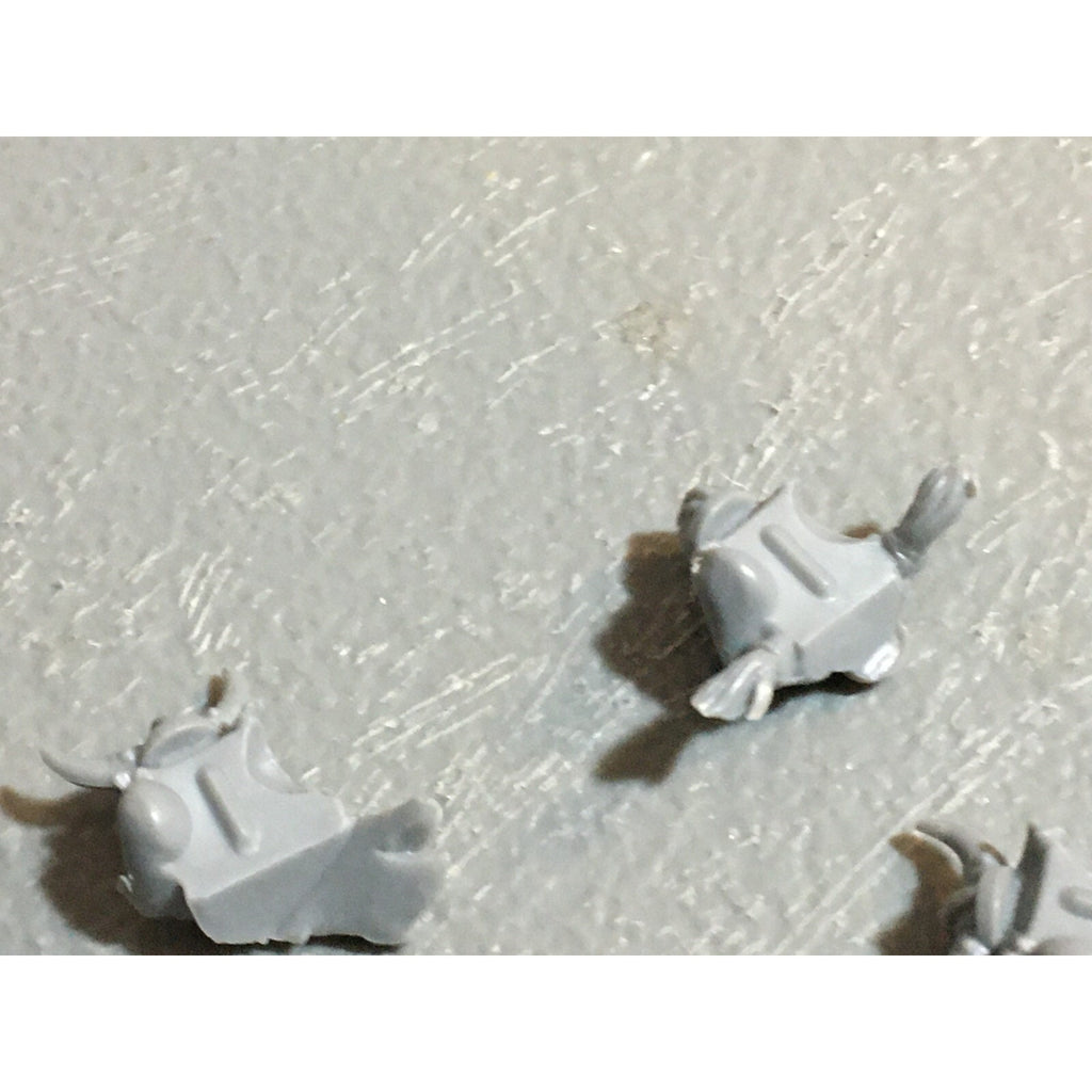 A23401 WARHAMMER FANTASY DWARFS BITS LOT WARRIORS TORSO BANNER GAMES WORKSHOP GW