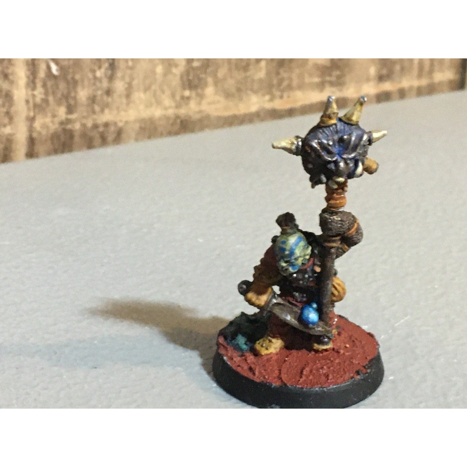 A30008 WARHAMMER FANTASY REG RENOWN DESPOILING HOBGOBLIN DARKLAND STANDARD GW