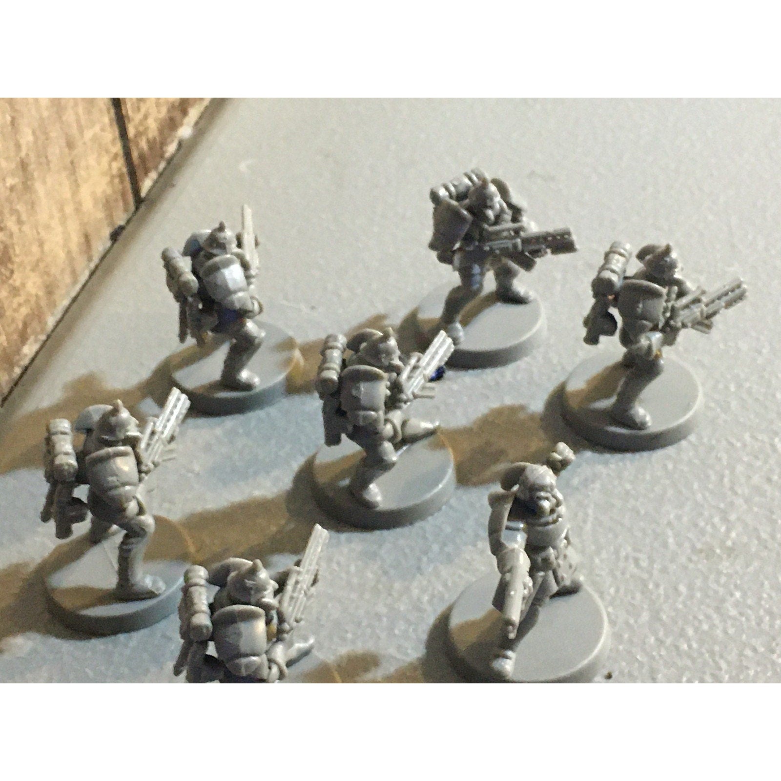 A30060 UNKNOWN TABLE TOP SCI-FI POWER ARMOR SOLDIERS 10 PK WAR GAMES