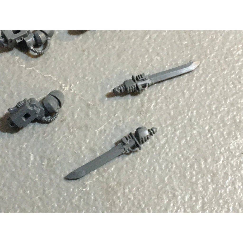 A29906 WARHAMMER 40K GREY KNIGHTS BITS LOT STRIKE ARMS STORM BOLTER SWORD CANNON