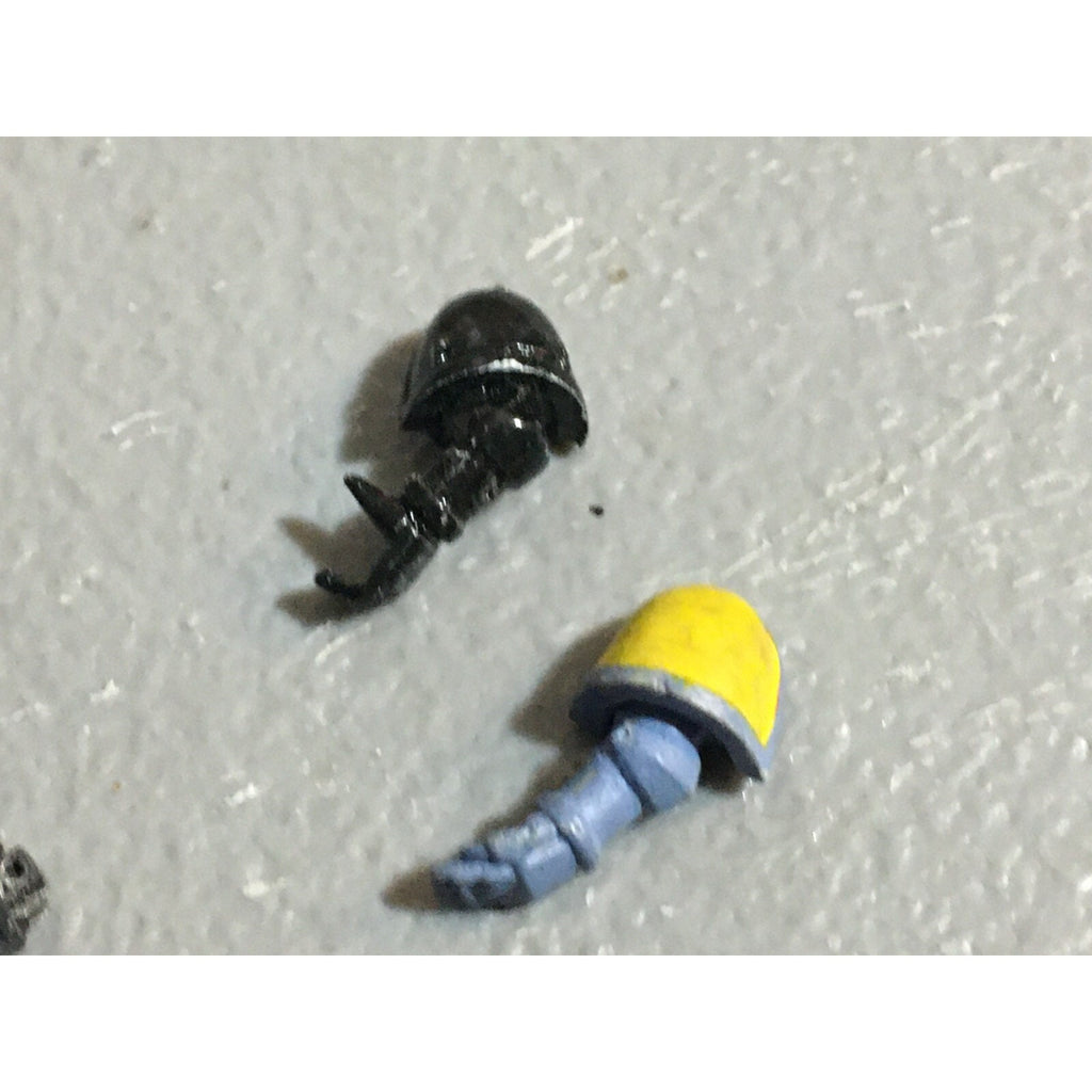 A22984 WARHAMMER 40K SPACE MARINES BITS LOT BOLTERS ARMS GW GAMES WORKSHOP