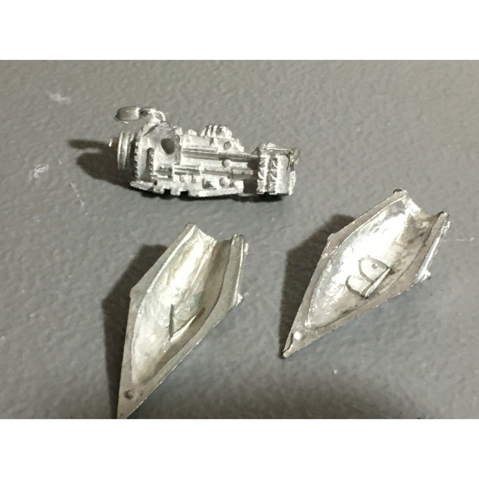 A22107 WARHAMMER 40K ELDAR CRAFTWORLDS GRAV TANK FIRE PRISM METAL BITS CRYS GEN