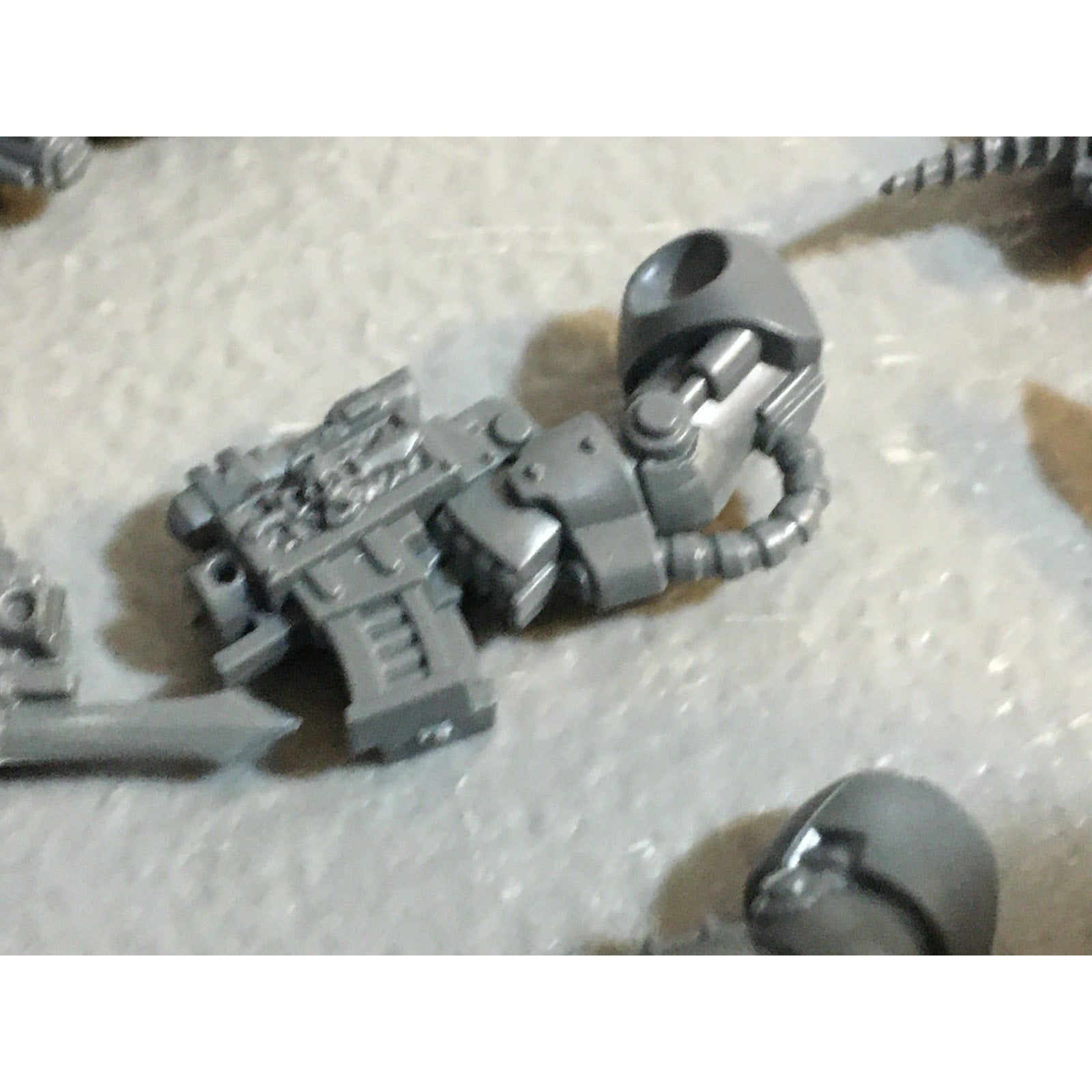 A29423 WARHAMMER 40K SPACE MARINES DARK ANGELS BITS LOT ARMS CLAW HEAVY GW