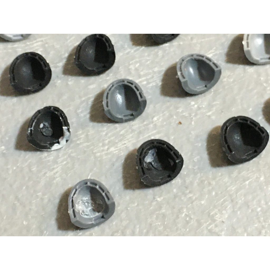 A23256 WARHAMMER 40K SPACE MARINES BITS LOT SHOULDER PADS GAMES WORKSHOP GW