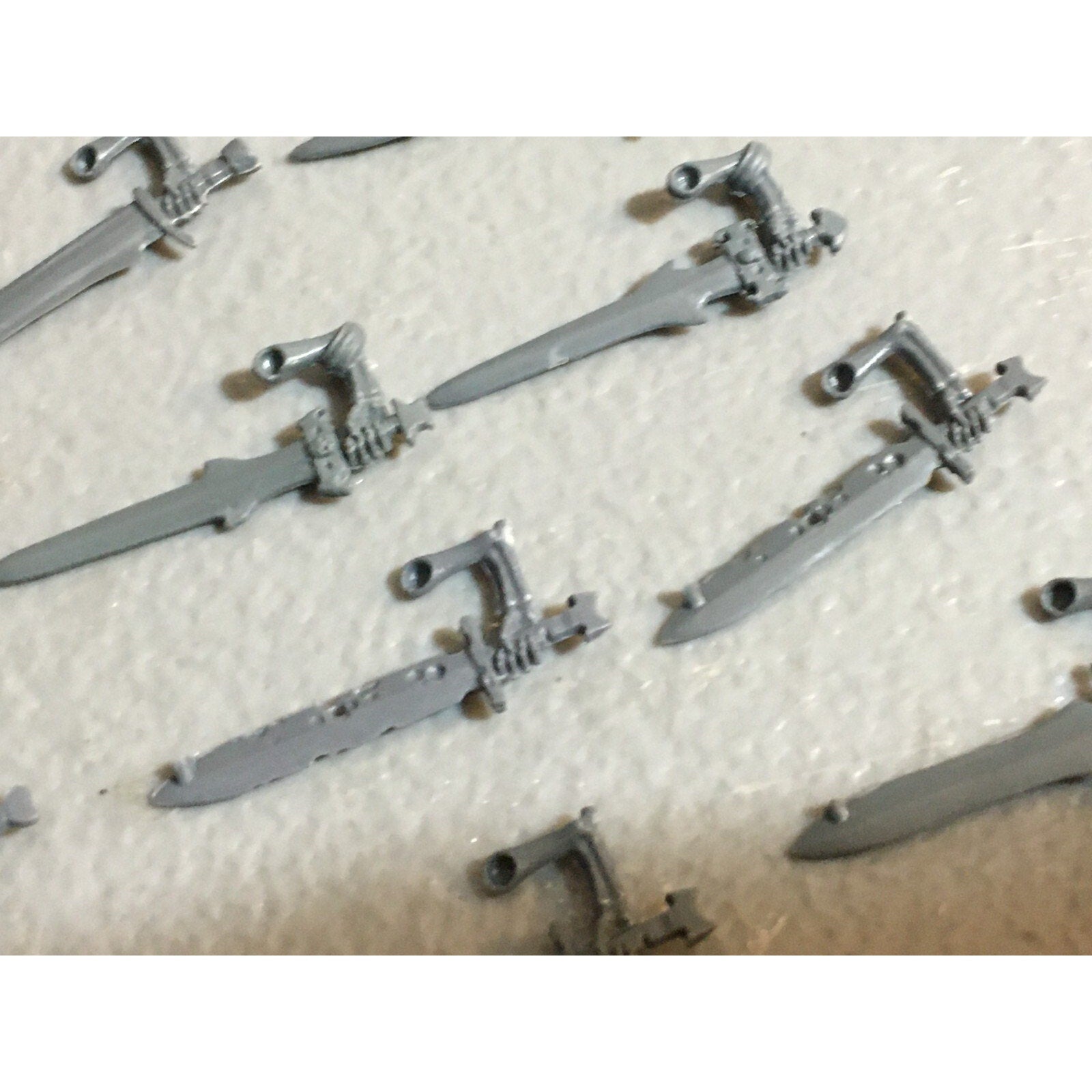 A23416 WARHAMMER FANTASY VAMPIRE COUNTS BITS LOT SKELETON WIGHT SWORD ARMS GW