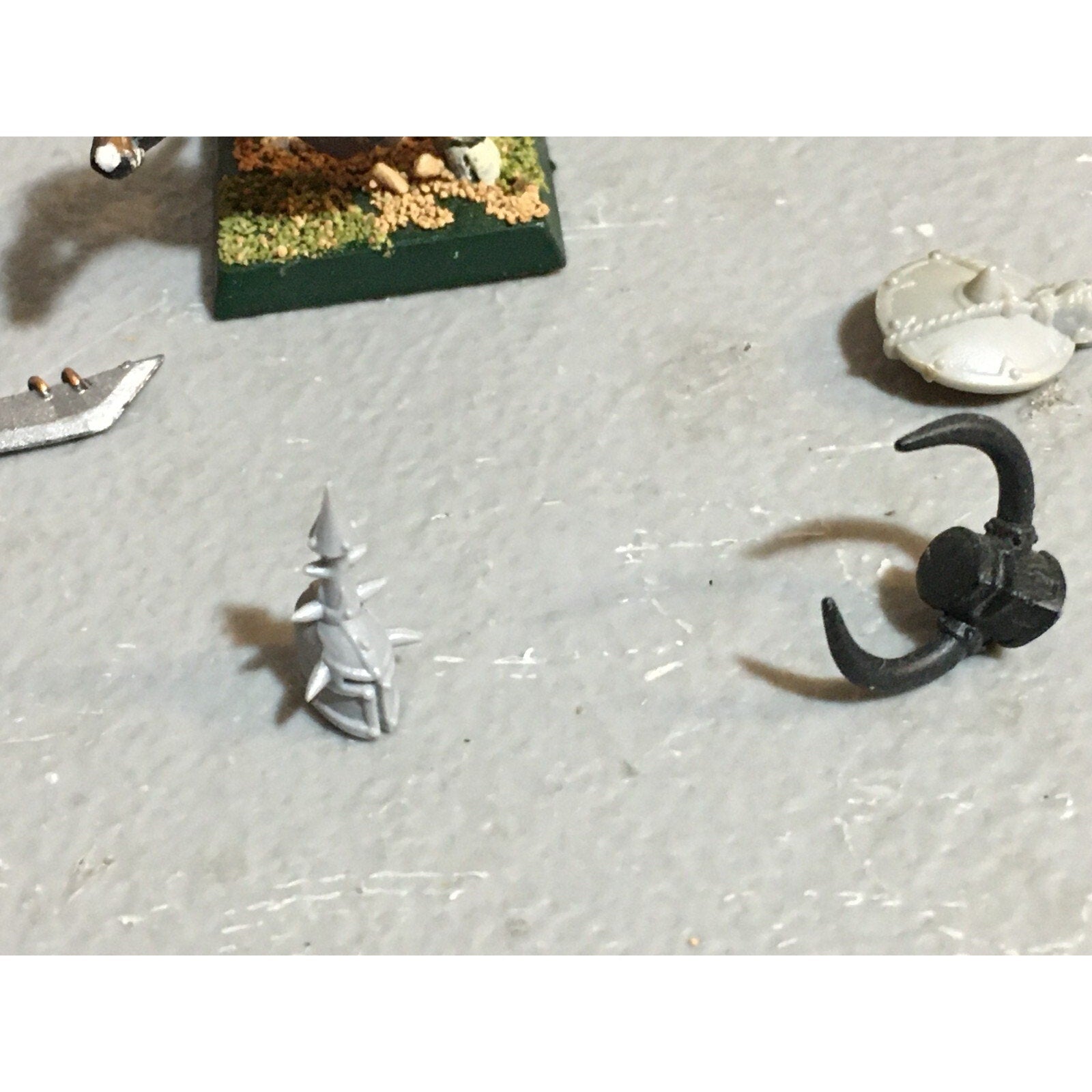 A23489 WARHAMMER FANTASY INCOMPLETE LOT CHAOS MIXED BEASTS MORTALS GW