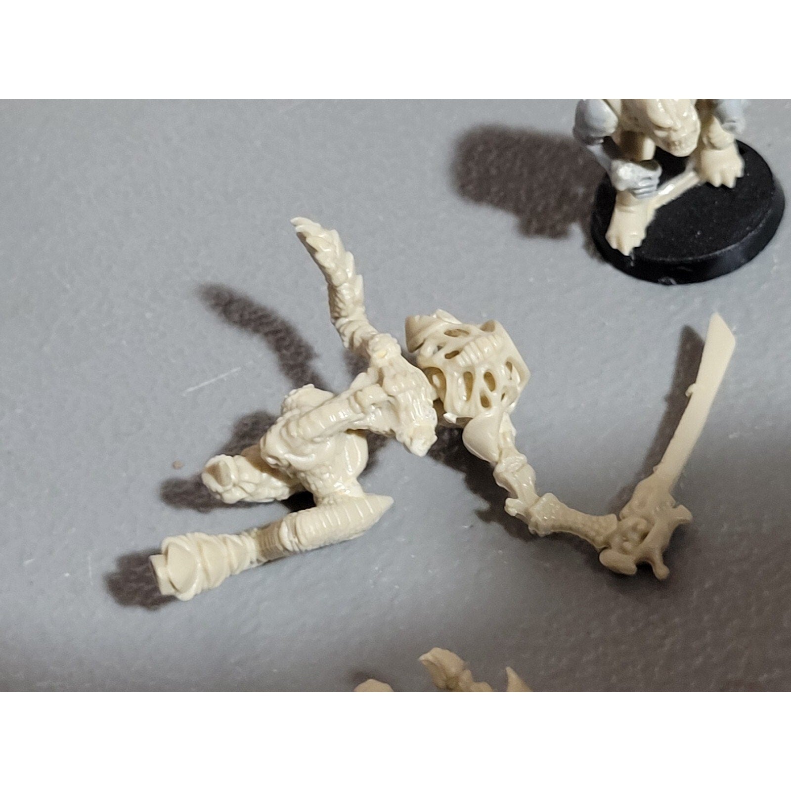A18726 WARHAMMER 40K SPACE CRUSADE TYRANIDS GENESTEALERS WARRIORS HYBRIDS INC