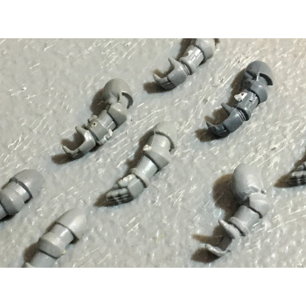 A22996 WARHAMMER 40K SPACE MARINES BITS LOT ARMS GW GAMES WORKSHOP