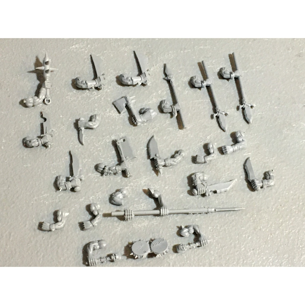 A23392 WARHAMMER FANTASY ORCS & GOBLINS BITS LOT BOYZ ARMS GAMES WORKSHOP GW