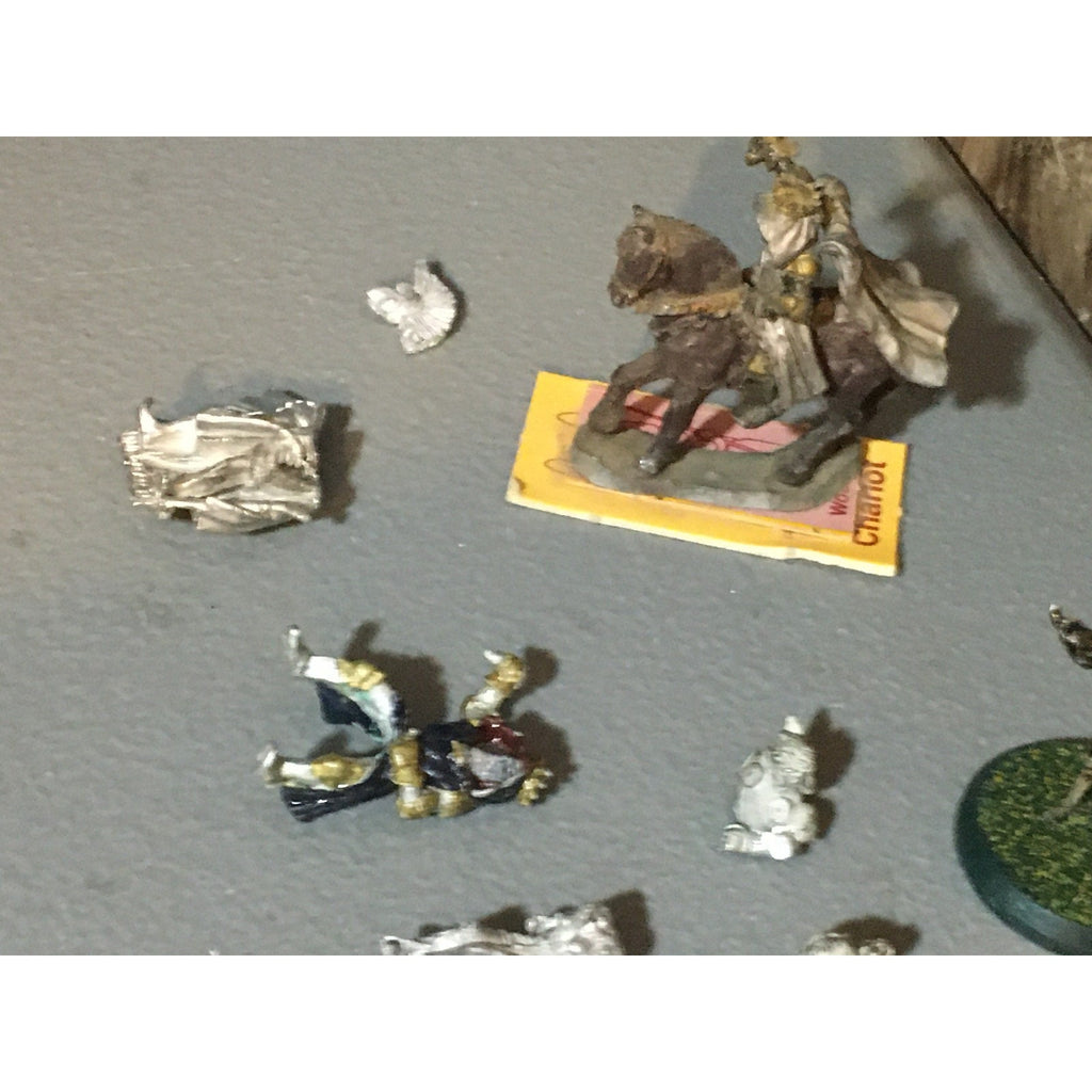A32578 UNKNOWN MINIATURES METAL LOT KNIGHT SKELETON WARRIOR SOLDIER