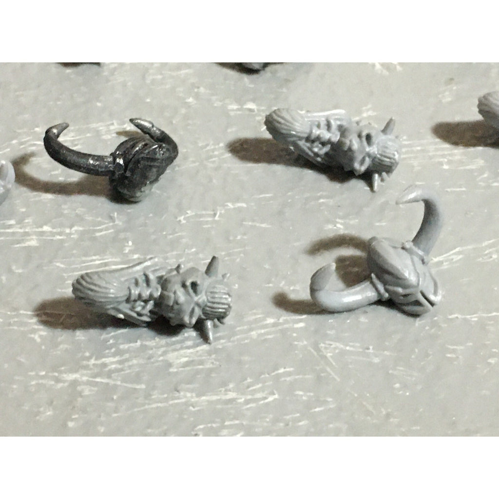 A22253 WARHAMMER FANTASY CHAOS MORTALS BITS LOT WARRIORS KNIGHTS HEADS GW OOP