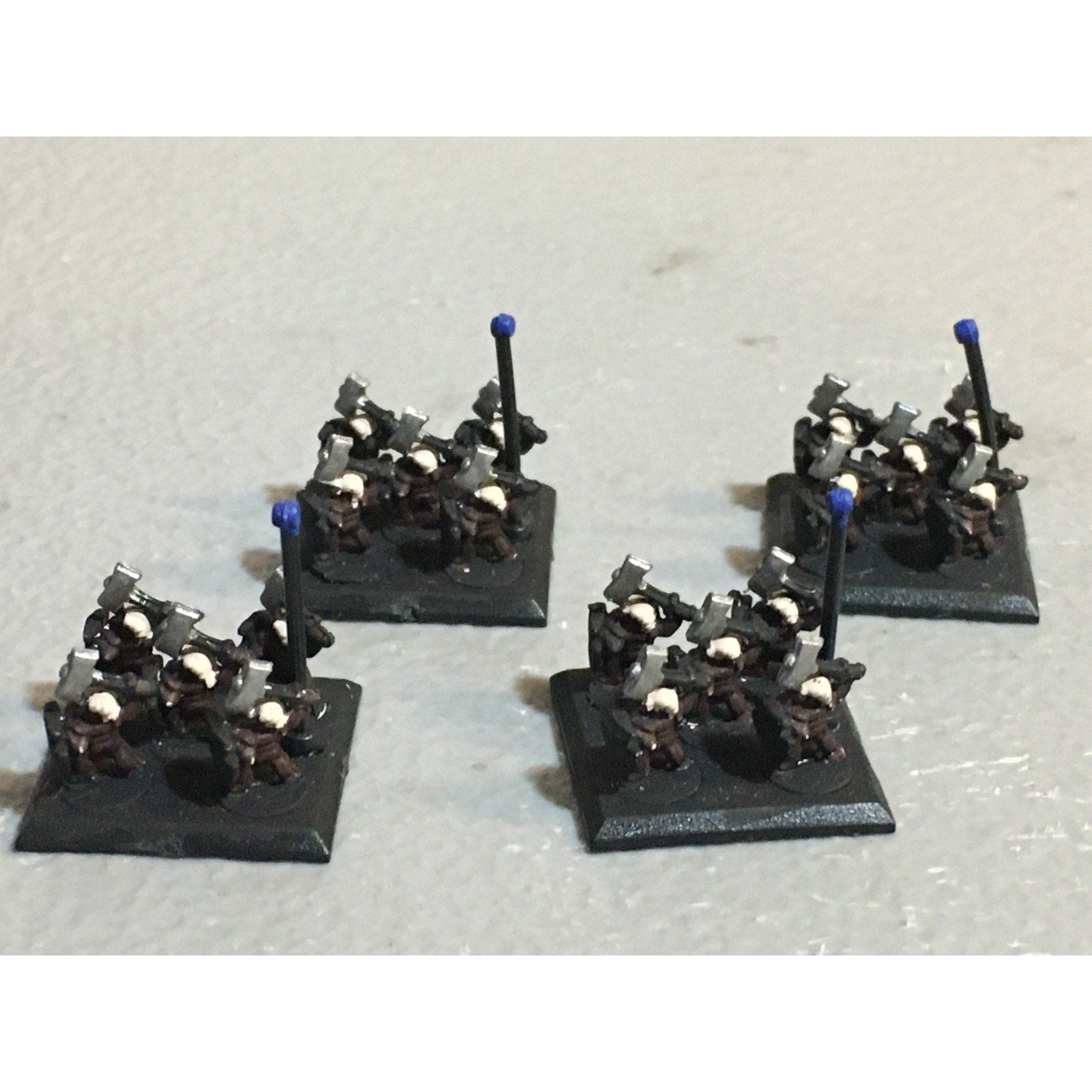 A25308 WARHAMMER 40K EPIC IG IMPERIAL GUARD BEASTMEN 4 STANDS GW