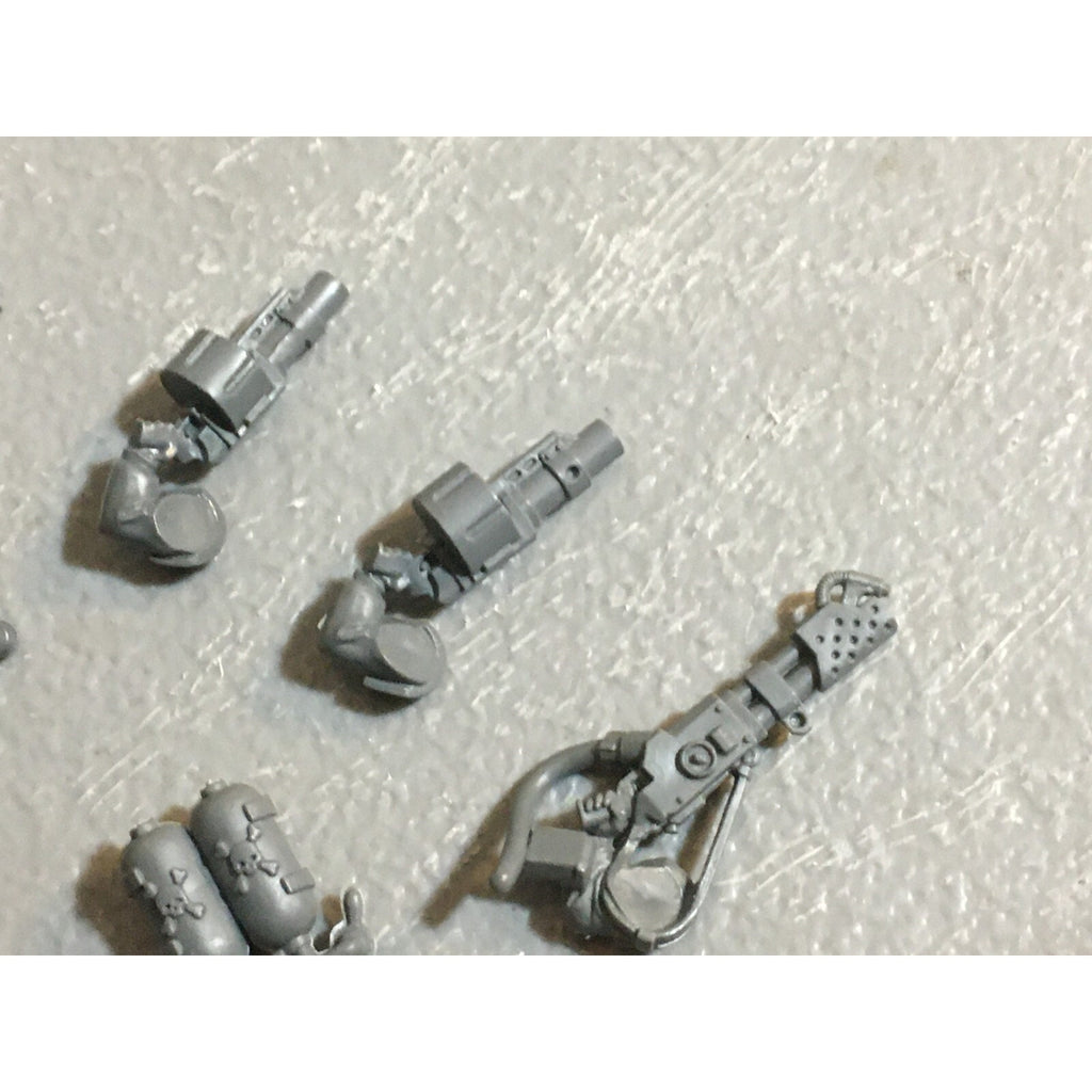A17851 WARHAMMER 40K ASTRA IG GUARD TANK COMMANDER & SPECIAL WEAPONS BITS LOT