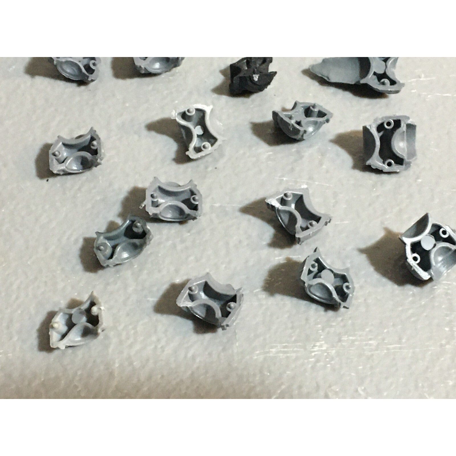 A23073 WARHAMMER 40K CSM CHAOS SPACE MARINES BITS LOT HEADS TORSOS GW
