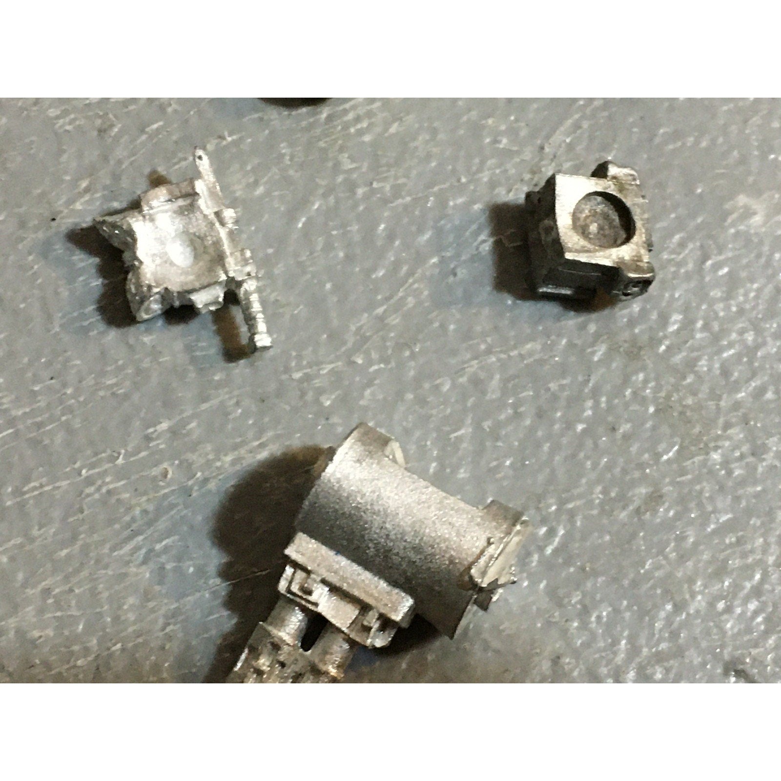 A32490 WARHAMMER 40K METAL MIXED BITS LOT ELDAR CRAFTWORLDS IMPERIAL GUARD GW