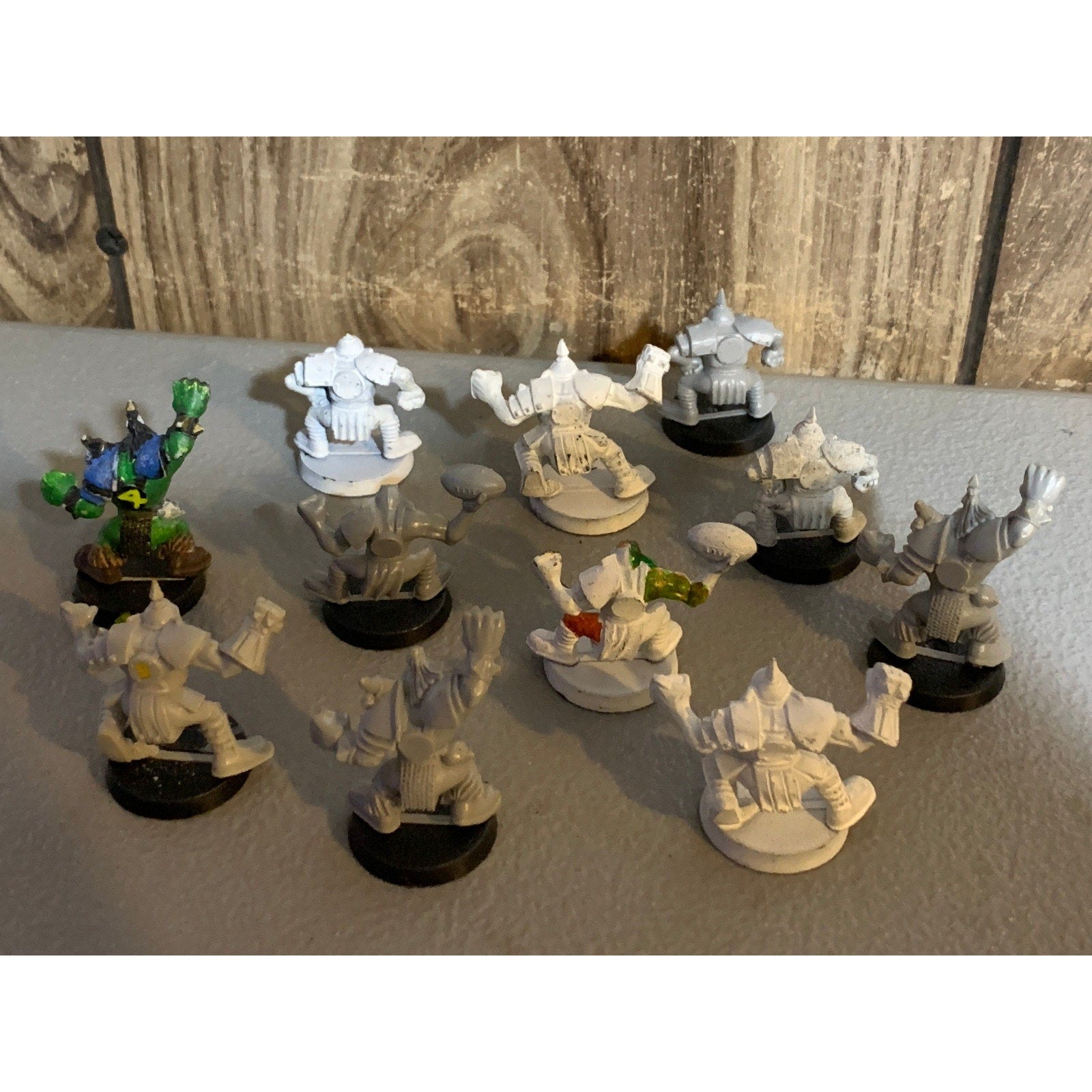 A30183 WARHAMMER BLOOD BOWL OOP ORKS ORCLAND RAIDERS CUST TEAM OOP PLASTIC BLACK