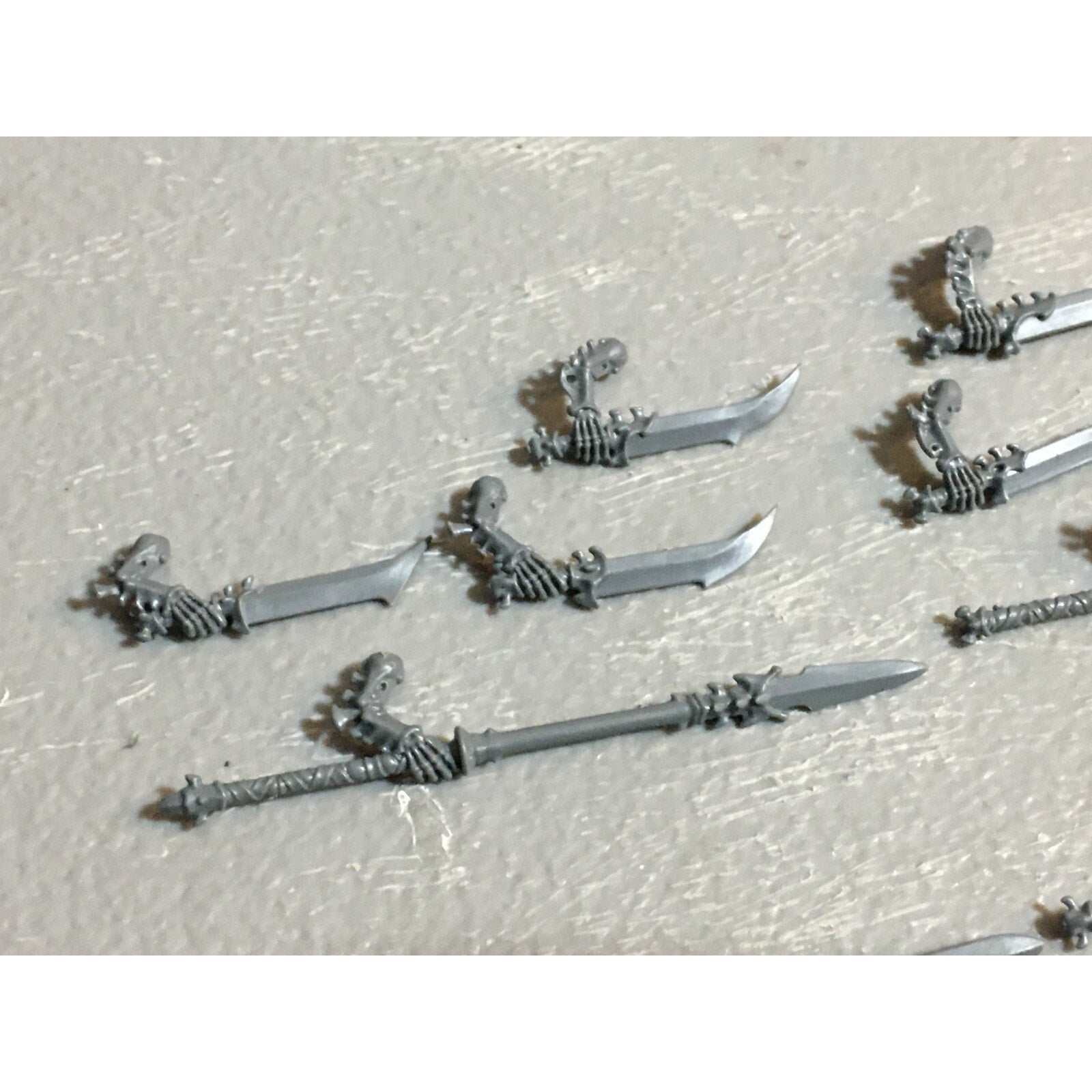 A23227 WARHAMMER FANTASY AOS TOMB KINGS OSSIARCH BITS LOT SPEARS SWORDS GW