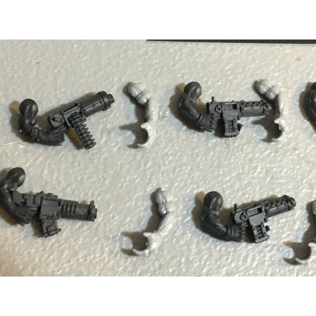 A33571 WARHAMMER 40K SPACE ORKS BITS LOT ARMS SHOOTA SLUGGA GW GAMES WORKSHOP
