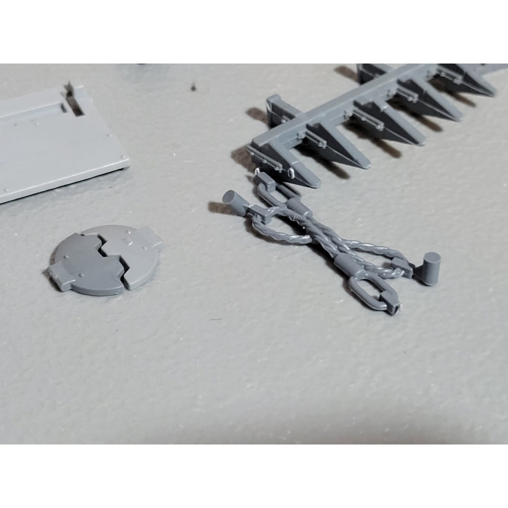A18904 WARHAMMER 40K SPACE MARINES BITS LOT TANK VEHICLE RHINO RAZORBACK PRED