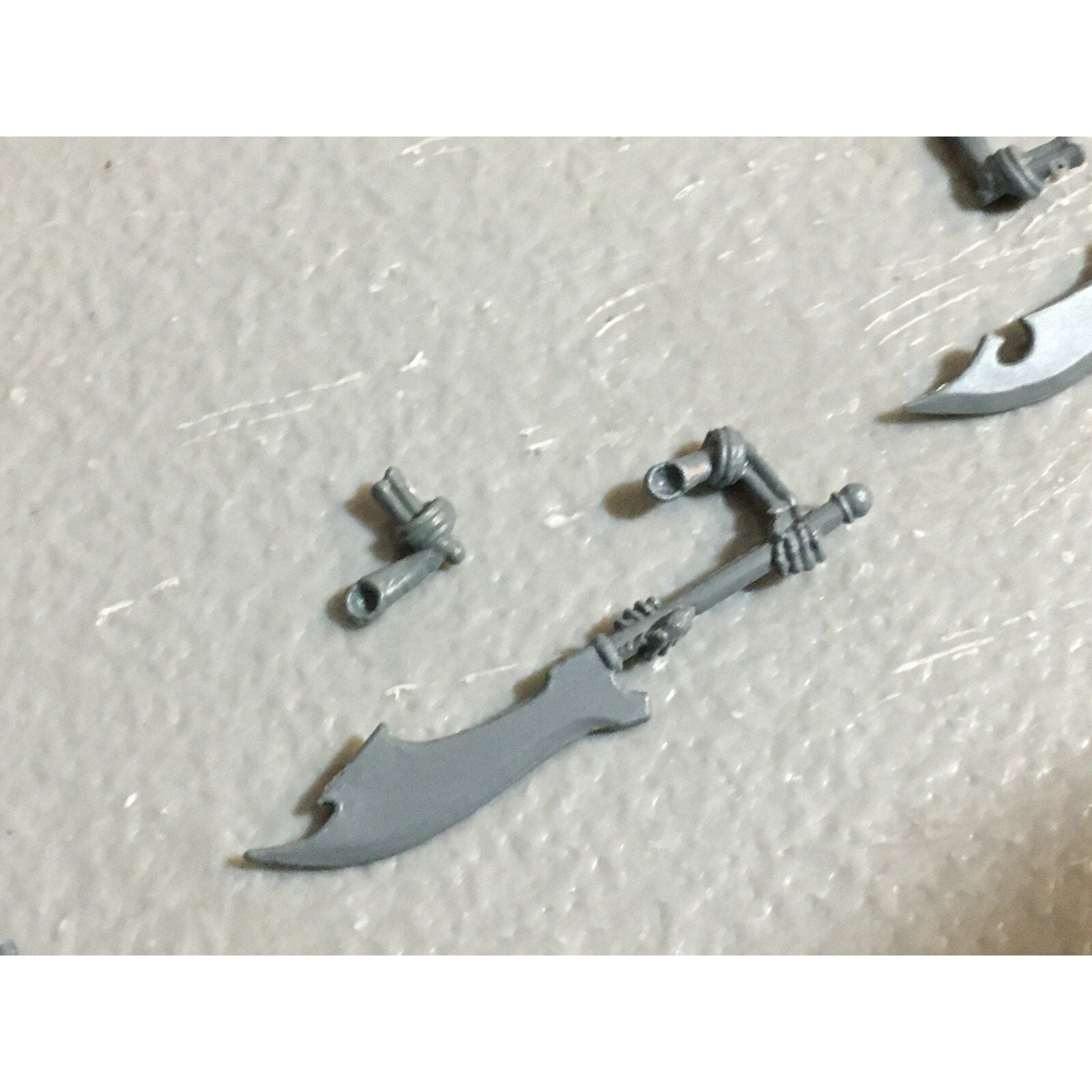 A23420 WARHAMMER FANTASY VAMPIRE COUNTS BITS LOT SKELETON WIGHT GREAT WEAPON ARM