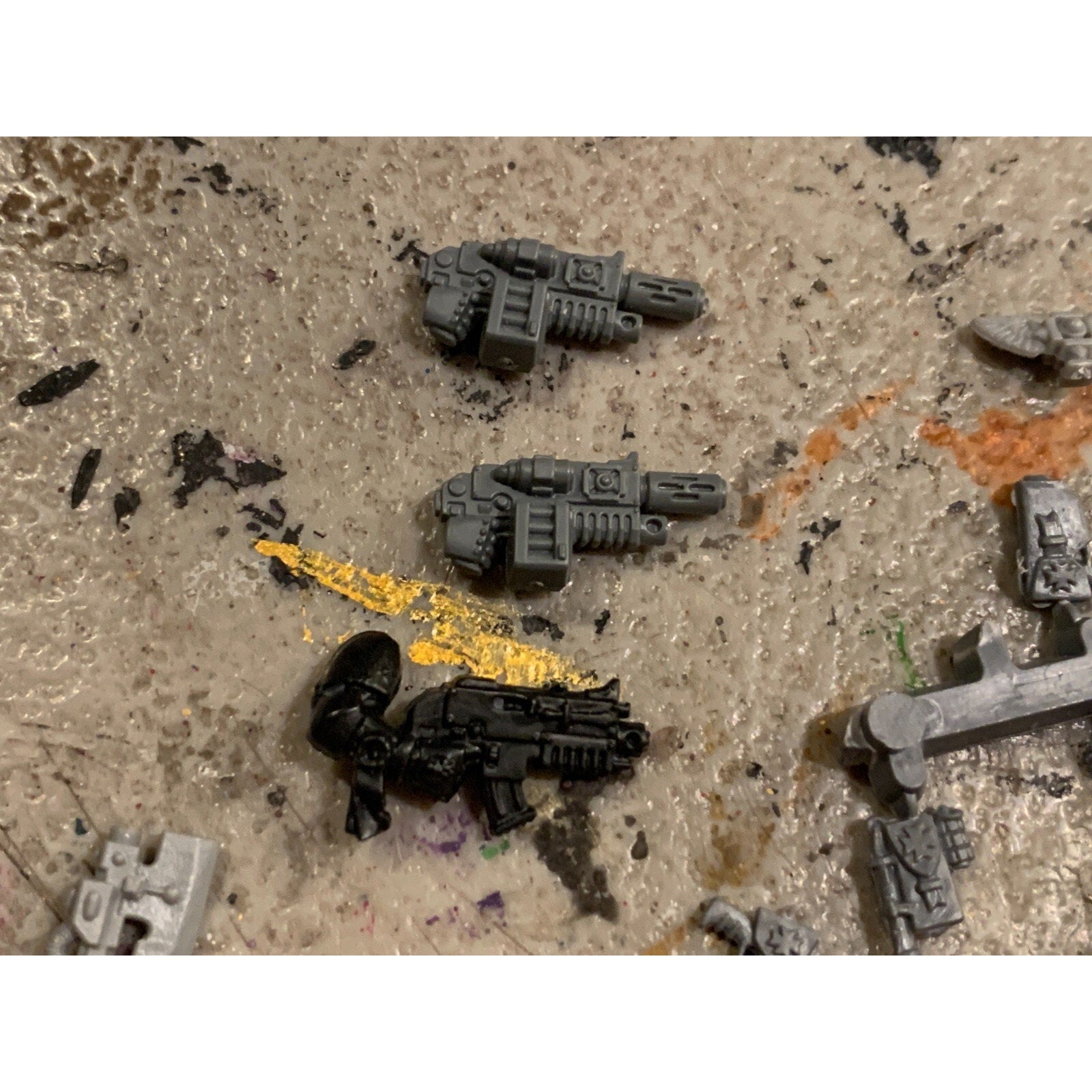 A23192 WARHAMMER 40K SPACE MARINES BITS LOT BLACK TEMPLARS OATHS SHIELD SWORD