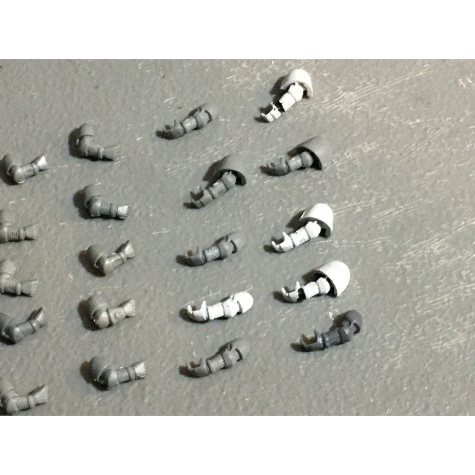 A22946 WARHAMMER 40K SPACE MARINES BITS LOT ARMS GAMES WORKSHOP GW