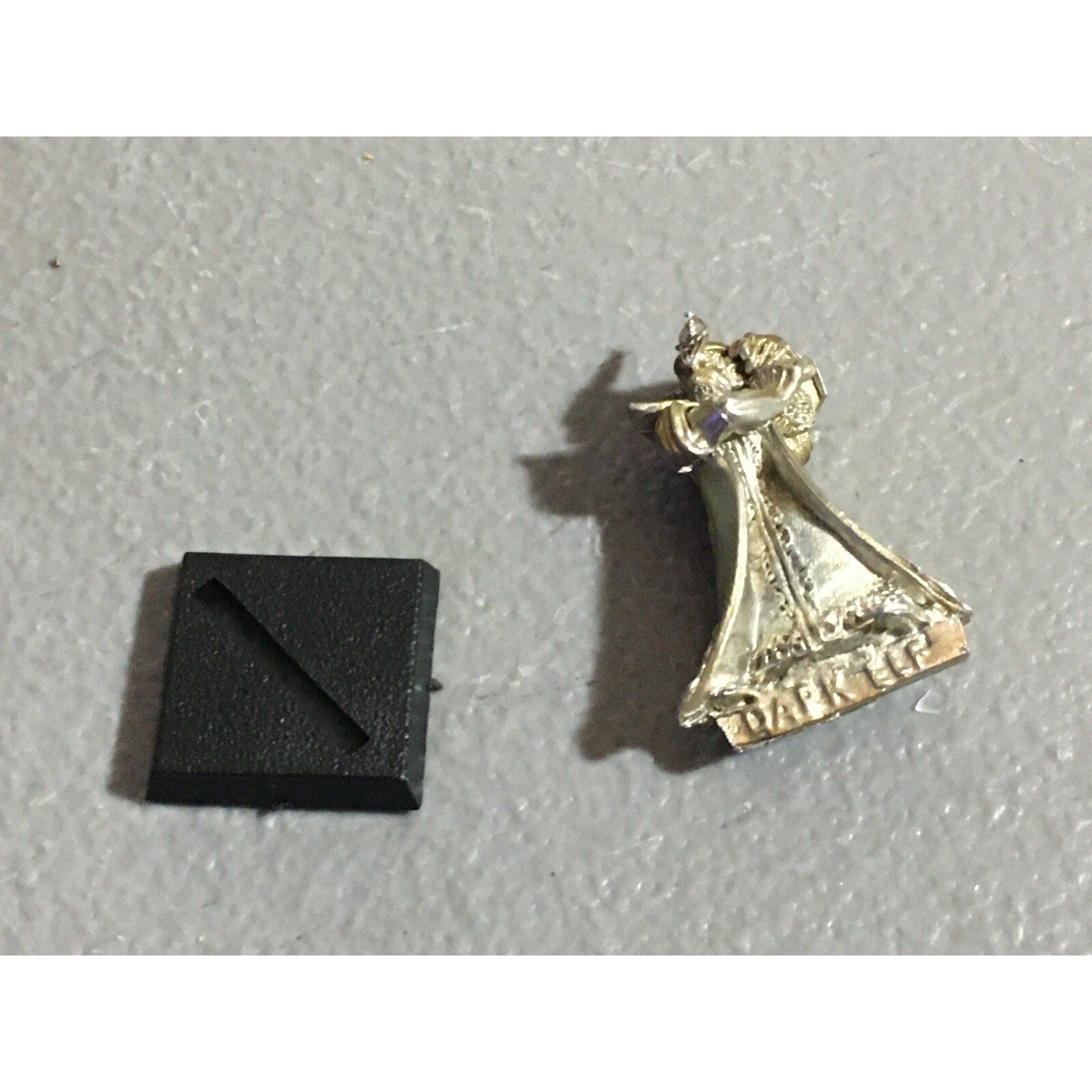 A22126 WARHAMMER FANTASY DARK ELVES METAL SORCERER OOP GAMES WORKSHOP
