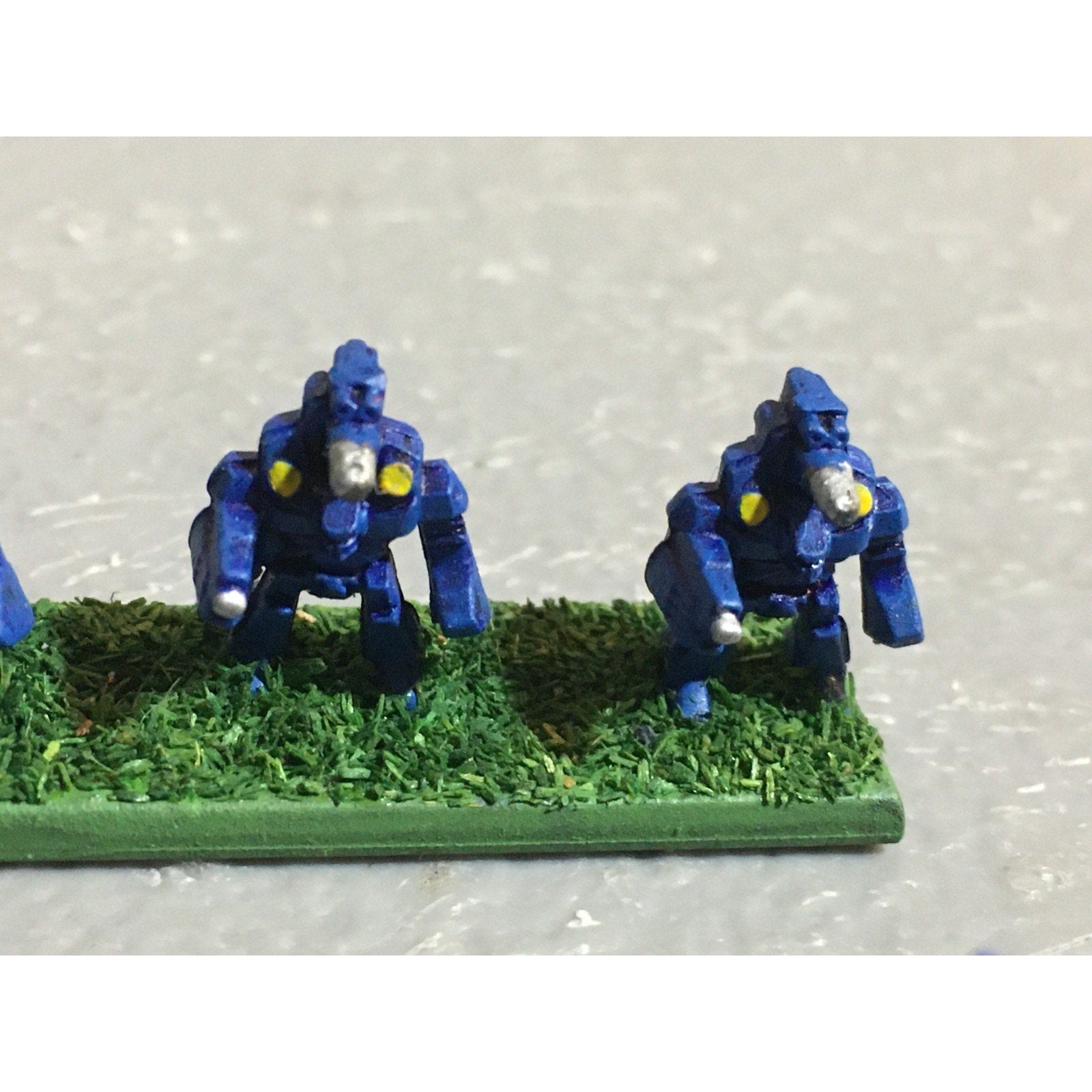 A24550 EPIC 40K IMPERIAL ROBOT 9 PC GAMES WORKSHOP WARHAMMER