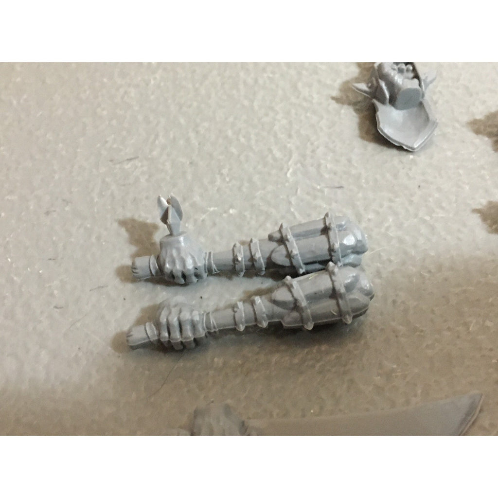 A20089 WARHAMMER FANTASY OGRE KINGDOMS BULLS BITS LOT GAMES WORKSHOP