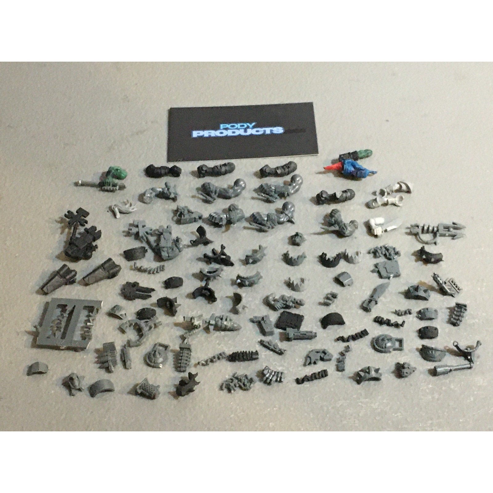 A33589 WARHAMMER 40K SPACE ORKS BITS LOT MIXED ACCESSORY ARM BACKPACK PP