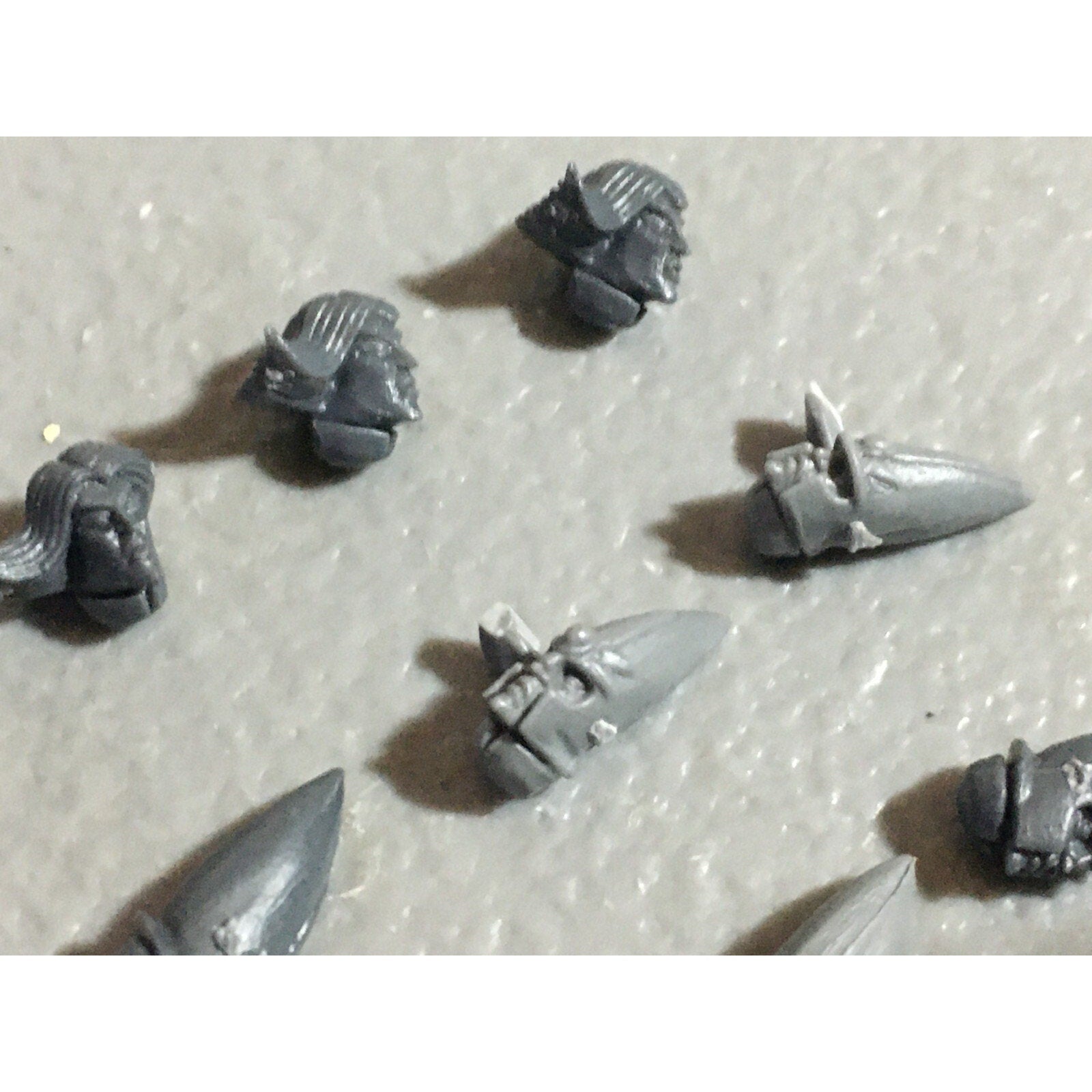 A22053 WARHAMMER FANTASY HIGH ELVES BITS LOT HEADS GW GAMES WORKSHOP