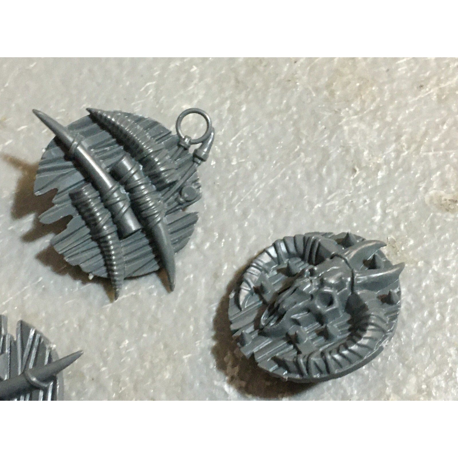 A23162 WARHAMMER FANTASY CHAOS BEASTMEN BITS LOT MINOTAUR SHIELDS GAMES WORKSHOP