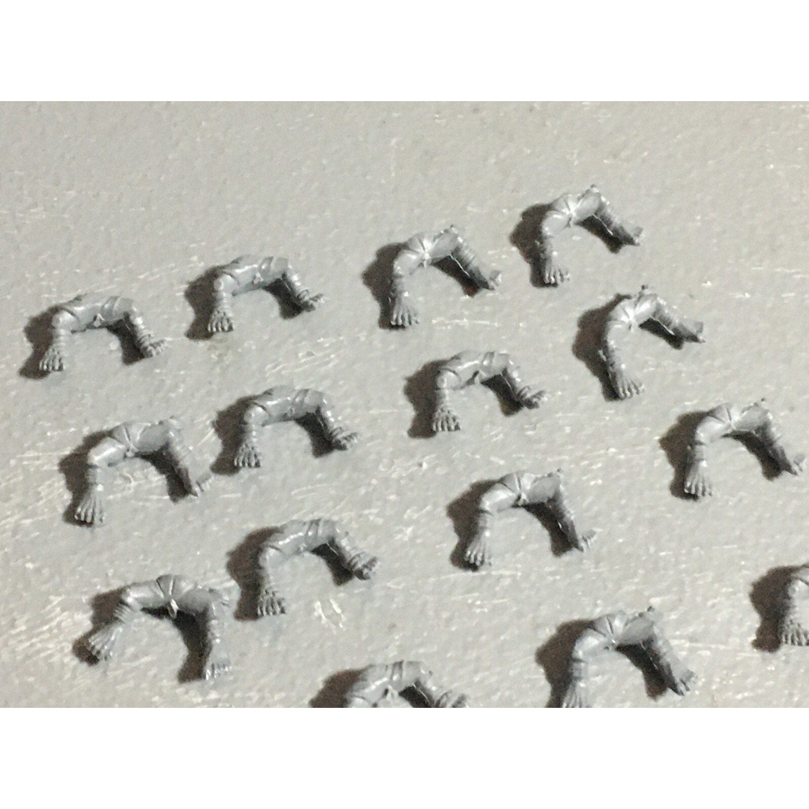 A22627 WARHAMMER FANTASY ORCS & GOBLINS BITS LOT GOBLIN WOLF RIDER LEGS GW