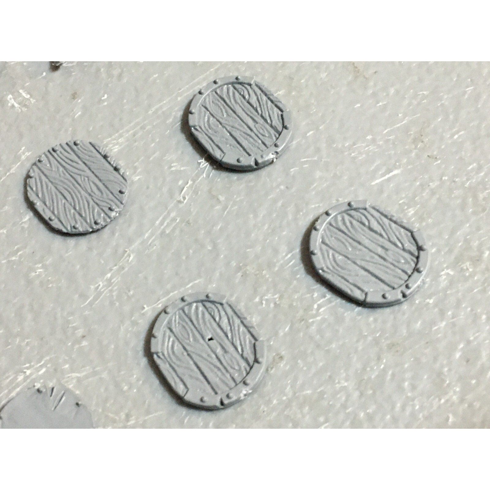 A23396 WARHAMMER FANTASY ORCS & GOBLINS BITS LOT ORC SHIELDS HEADS ICONS GW