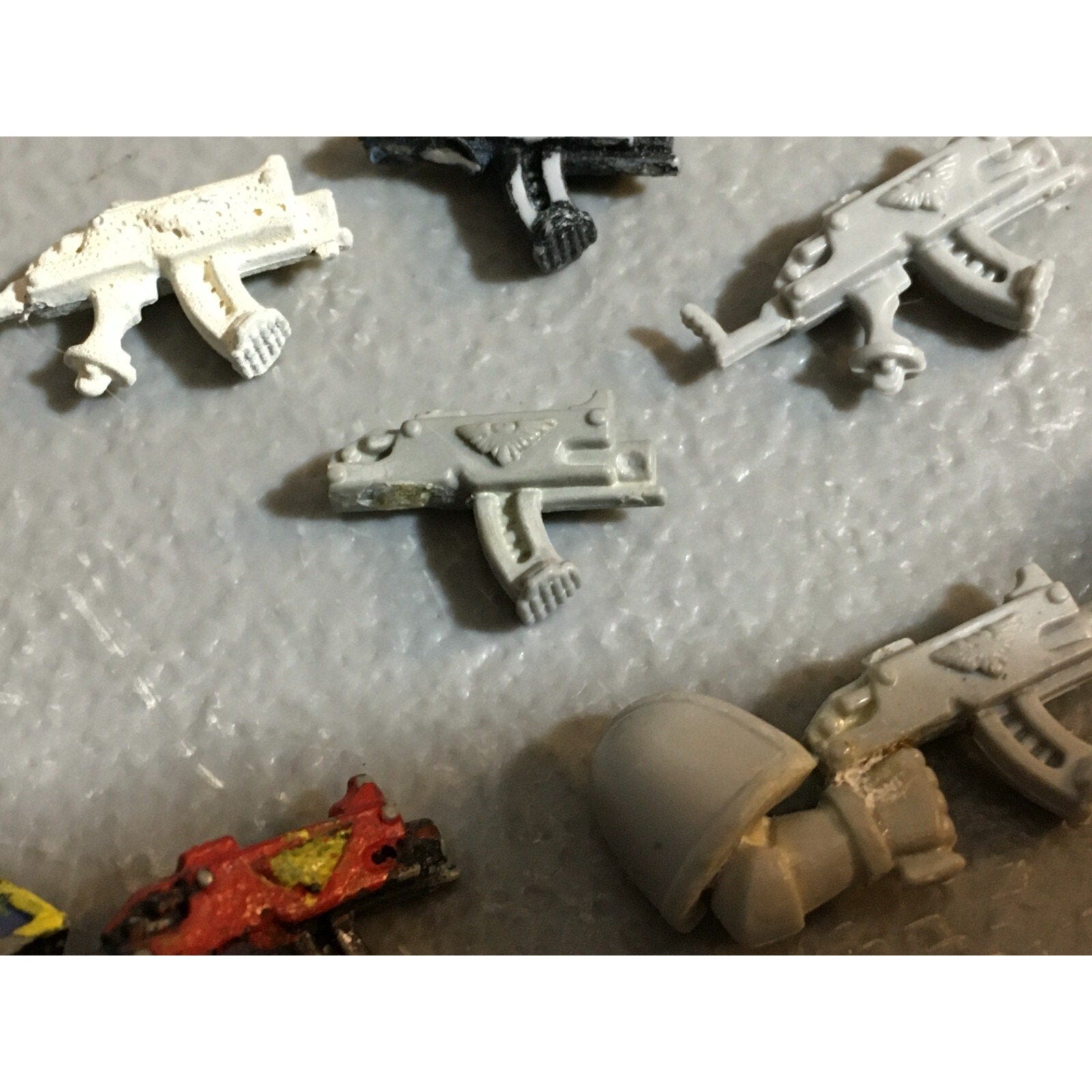 A23141 WARHAMMER 40K SPACE MARINES ROGUE TRADER BITS LOT BOLTERS GW