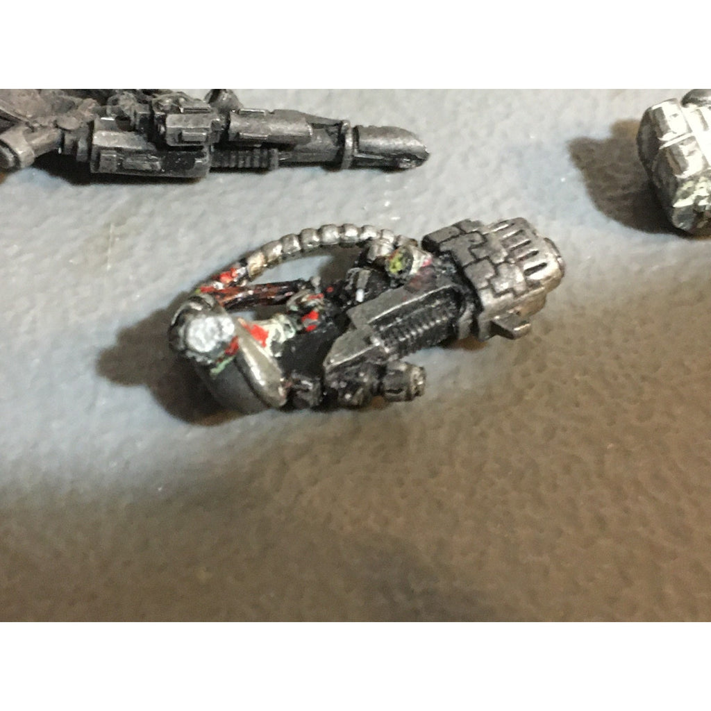 A24504 WARHAMMER 40K SPACE MARINES DEVASTATORS METAL BITS LOT OOP PLASTIC BODY