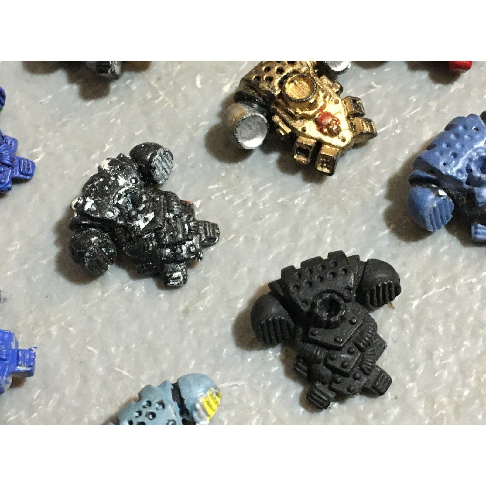 A23260 WARHAMMER 40K SPACE MARINES ROGUE TRADER BITS LOT BACKPACKS SOME CLOGD GW