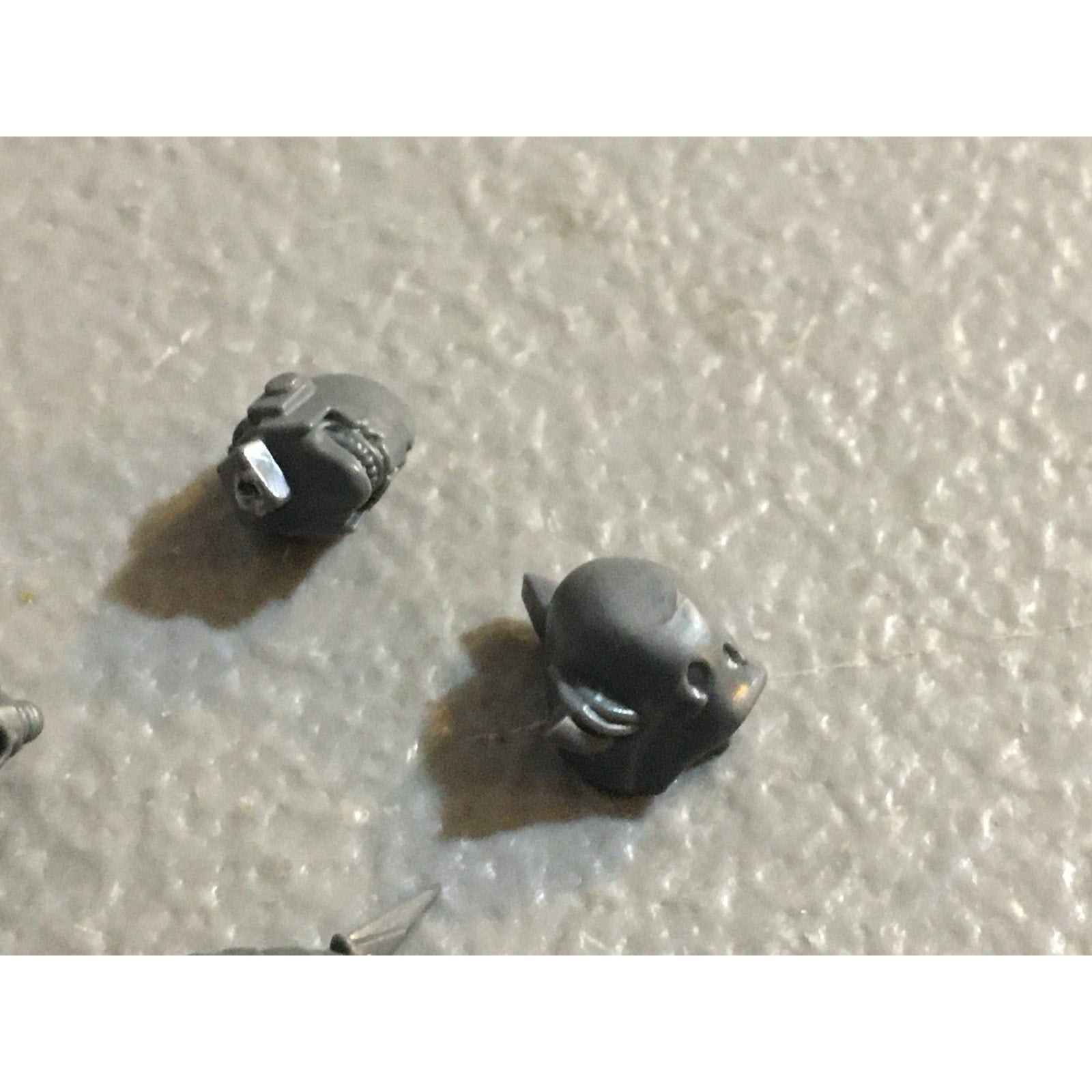 A31438 WARHAMMER 40K DEATH GUARD BITS LOT HEAD MUTATED SPIKE GW CHAOS MARINES