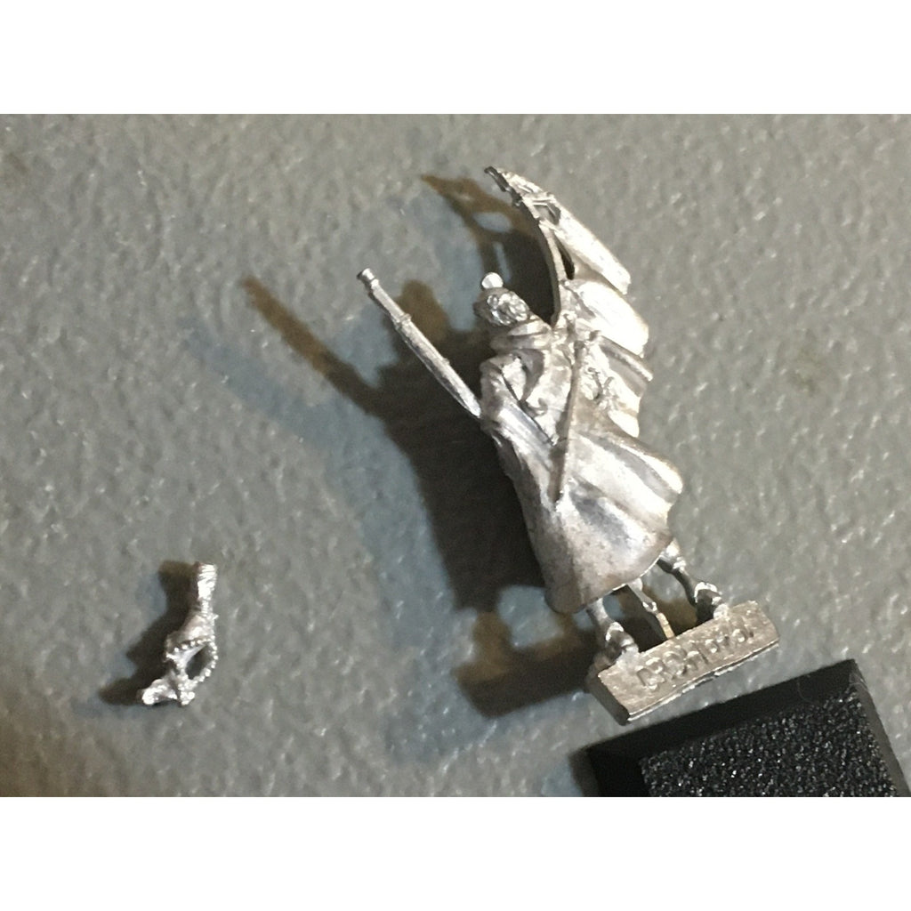 A32710 RACKHAM CONFRONTATION GRIFFINS VENERABLE AMBROSIUS METAL TABLETOP
