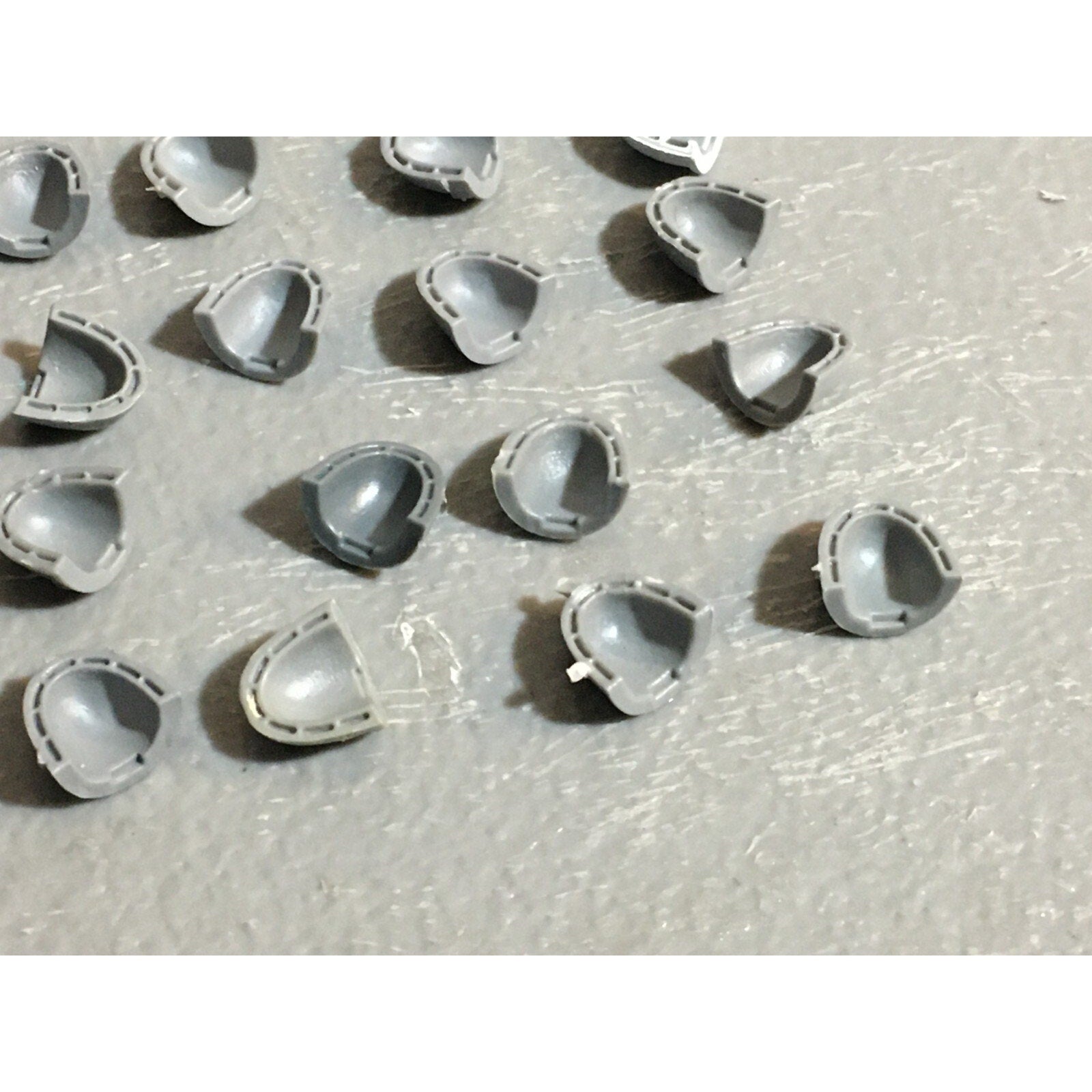 A23084 WARHAMMER 40K SPACE MARINES BITS LOT MIXED SHOULDER HEADS GAMES WORKSHOP