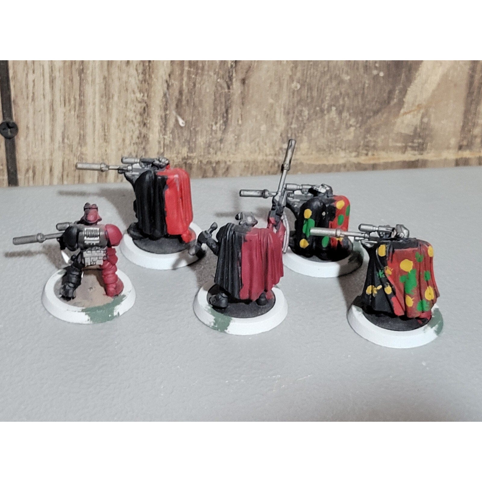 A18680 WARHAMMER 40K SPACE MARINES SCOUT SNIPER 5 PK CAMO