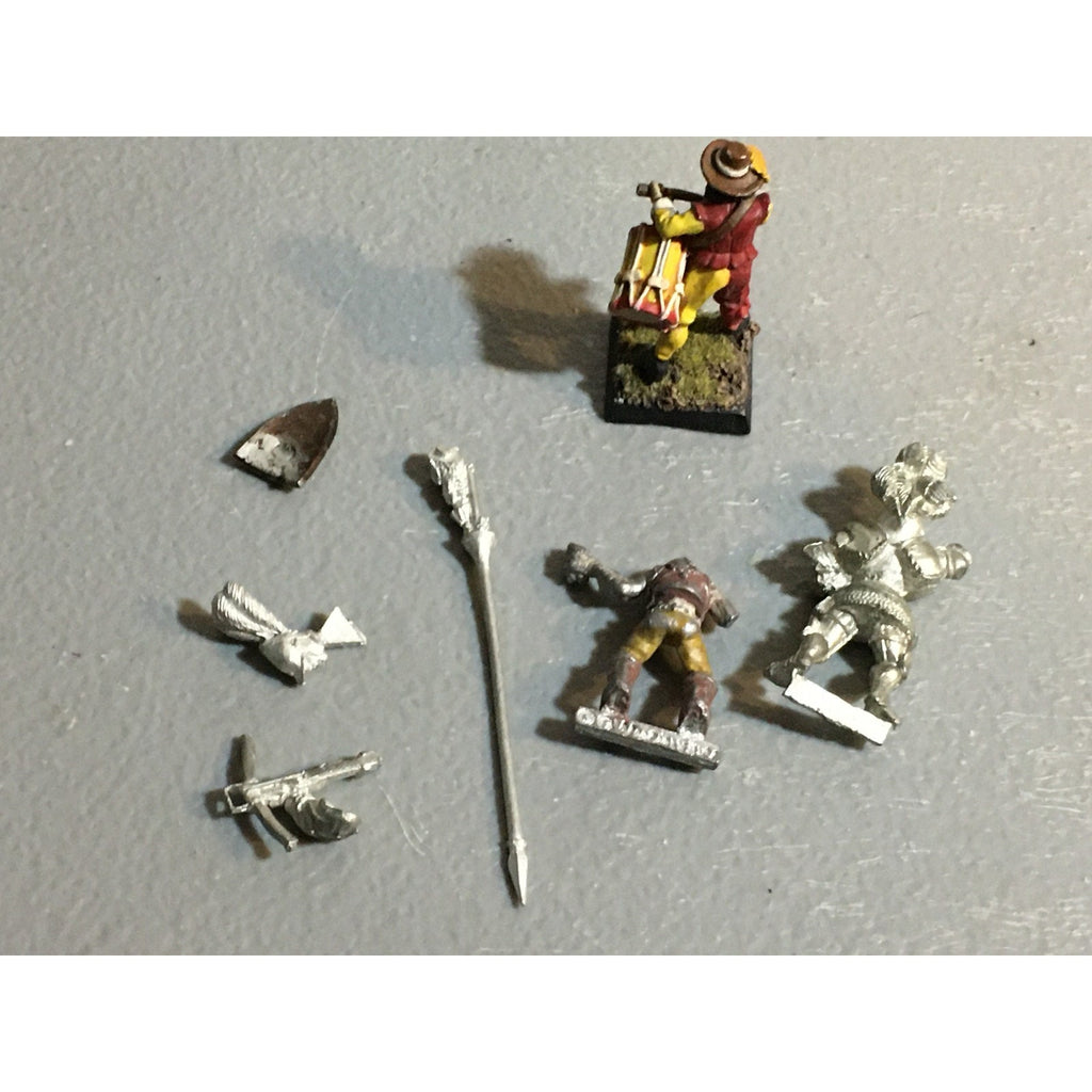 A32487 WARHAMMER FANTASY METAL EMPIRE BITS & INC LOT MUSICIAN REIKSGUARD GW