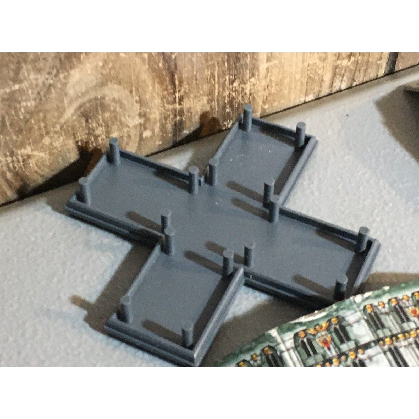 A31678 WARHAMMER EPIC 40K TERRAIN BUILDINGS PLASTIC & CARDSTOCK 4 PK