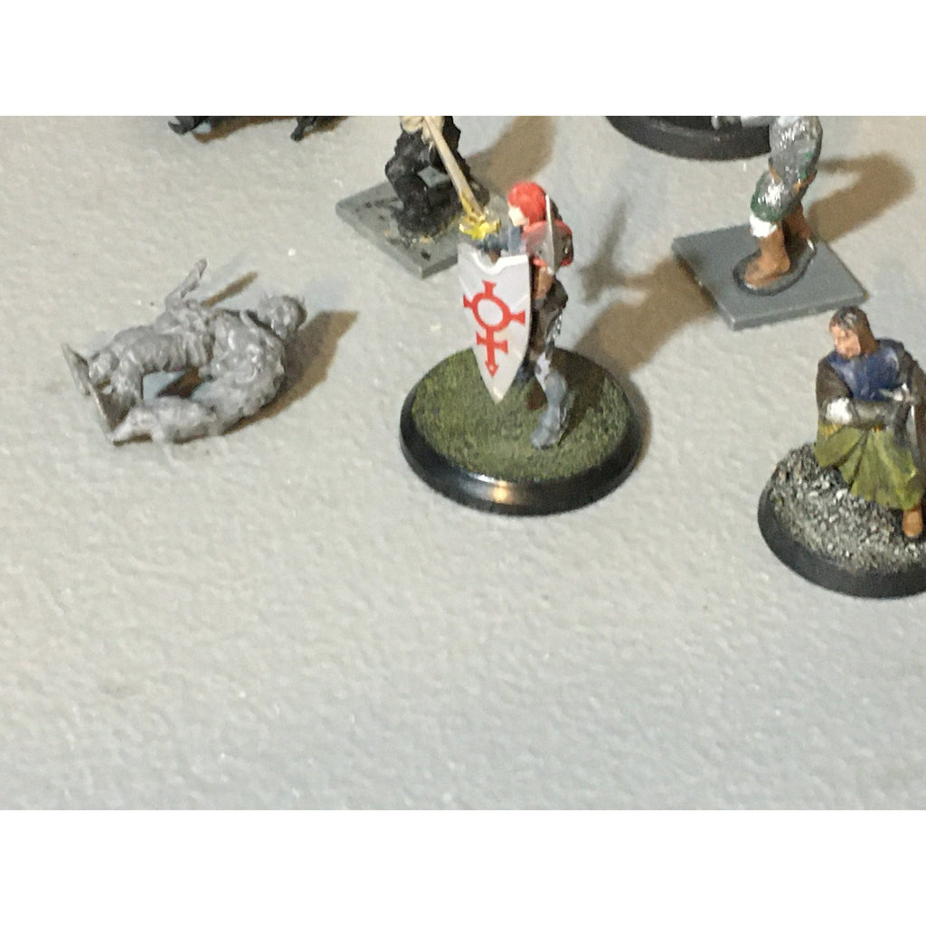 A32536 UNKNOWN MINIATURES PLASTIC INCOMPLETE WARRIOR SOLDIER