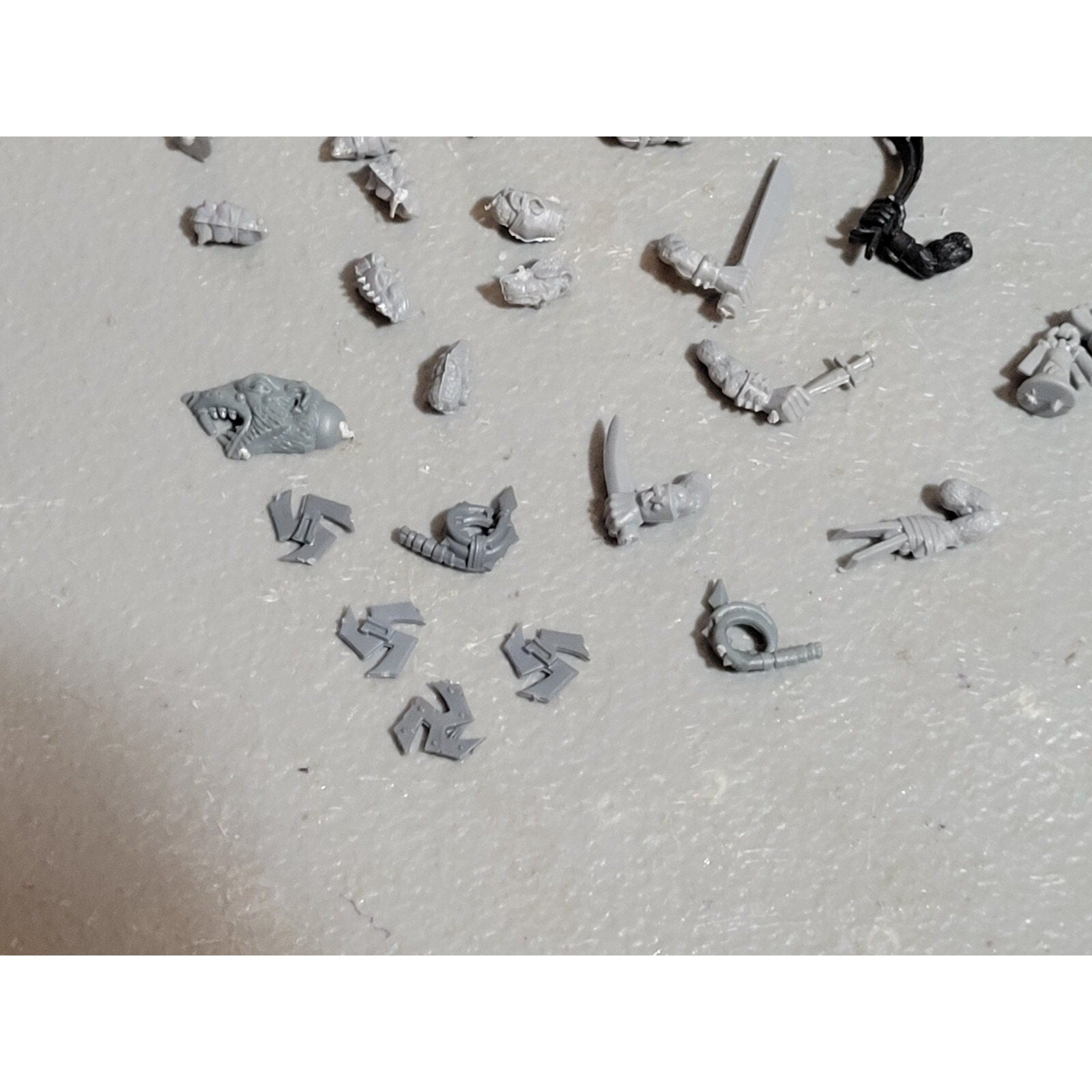 A18986 WARHAMMER FANTASY AOS SKAVEN NIGHT RUNNERS BITS LOT + EXTRA