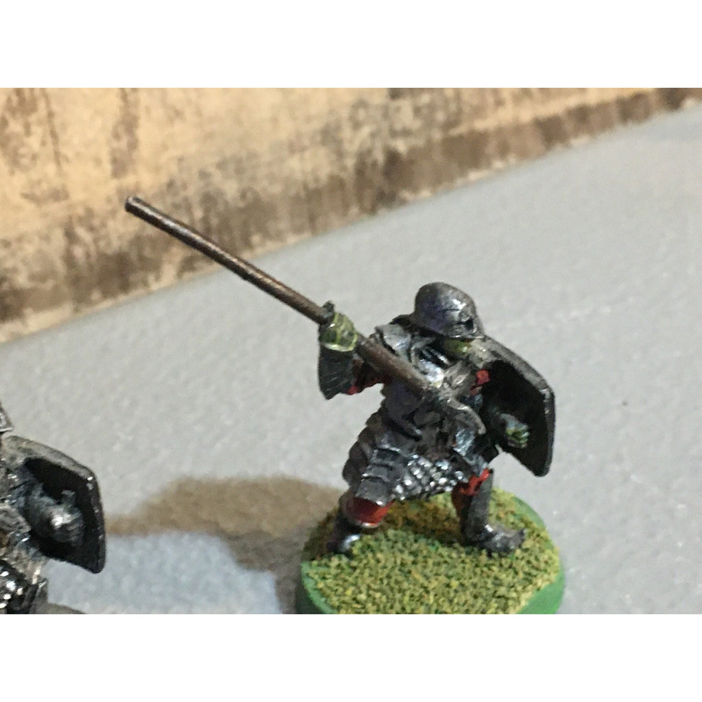 A30135 LOTR LORD OF THE RINGS GAMES WORKSHOP METAL MORDOR ORC 2 PK SPEARS GW