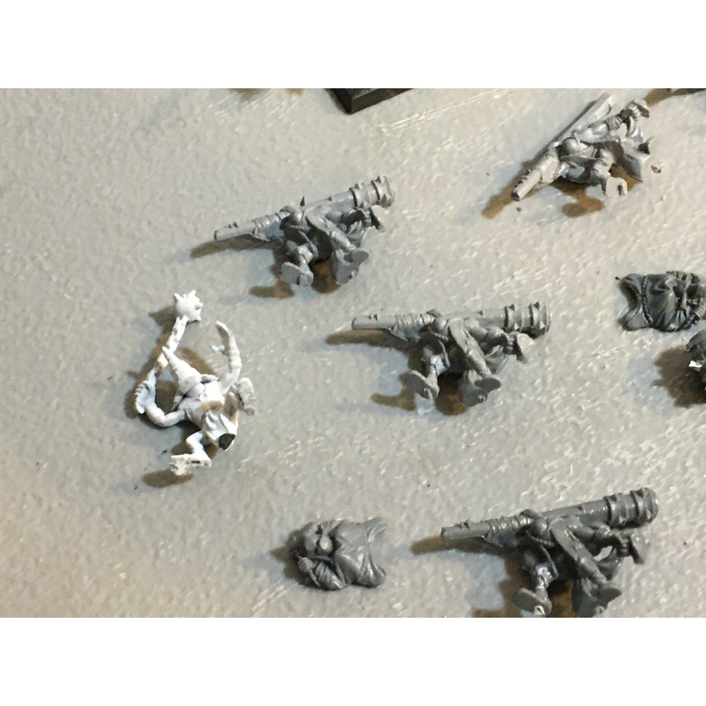 A29647 WARHAMMER FANTASY OLD WORLD OGRE KINGDOMS INCOMPLETE GNOBLARS LOT GW